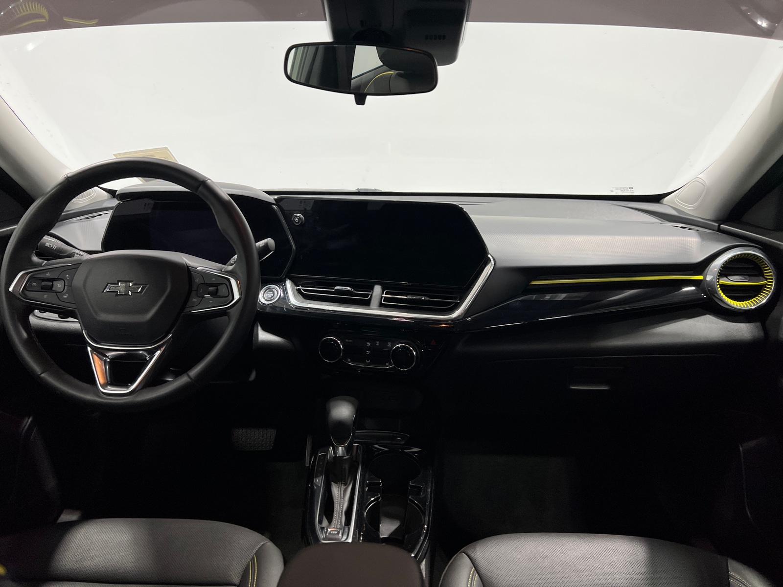 Thumbnail: 2024 Chevrolet Trax - 2