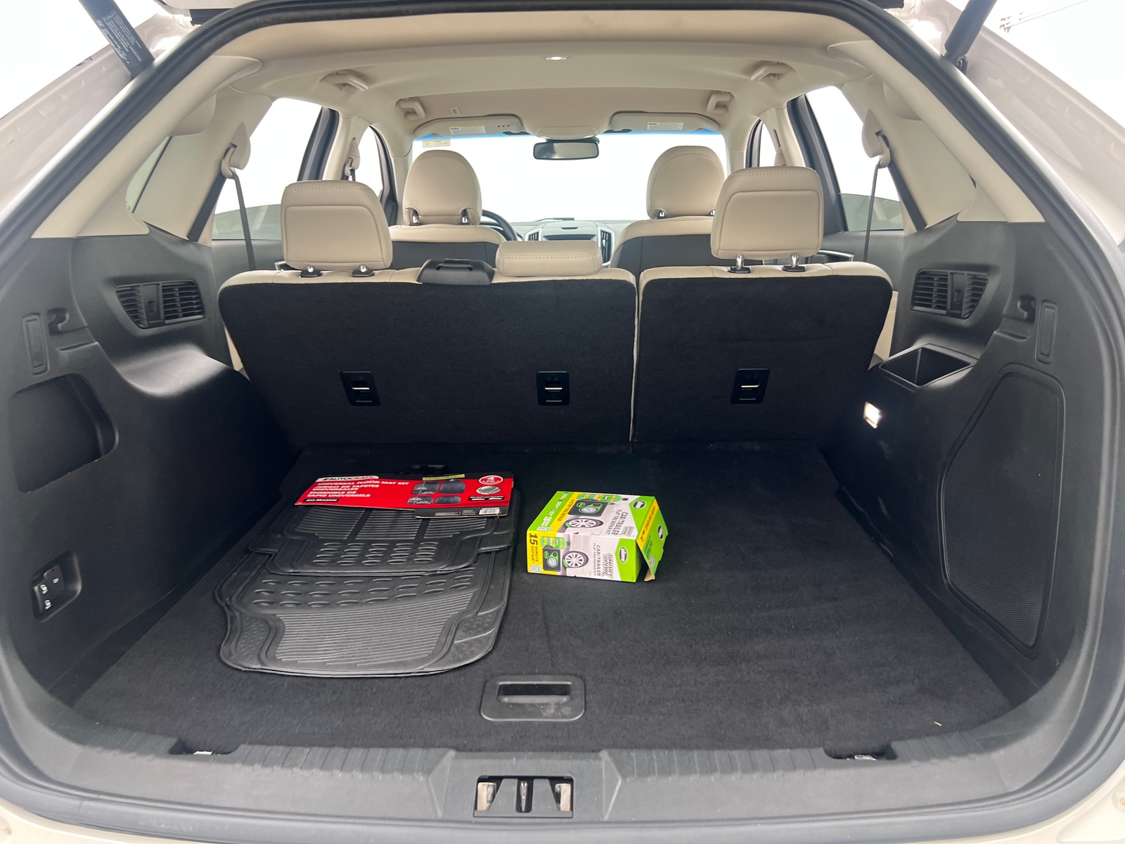 Thumbnail: 2019 Ford Edge - 6