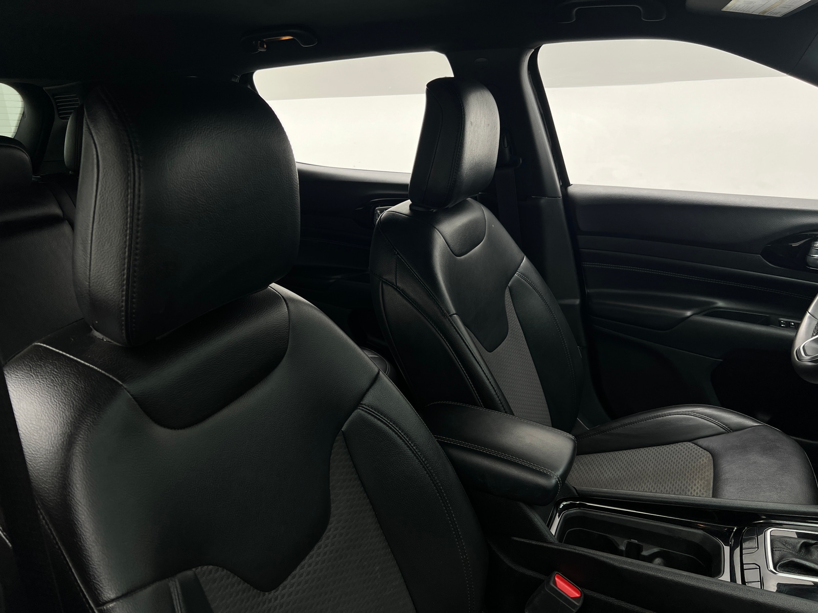 Thumbnail: 2022 Jeep Compass - 2