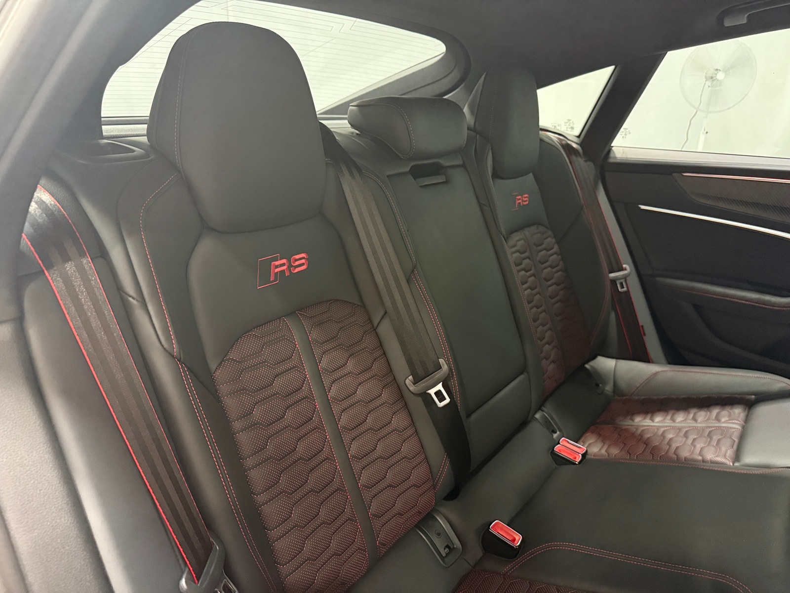 Thumbnail: 2025 Audi RS 7 - 5