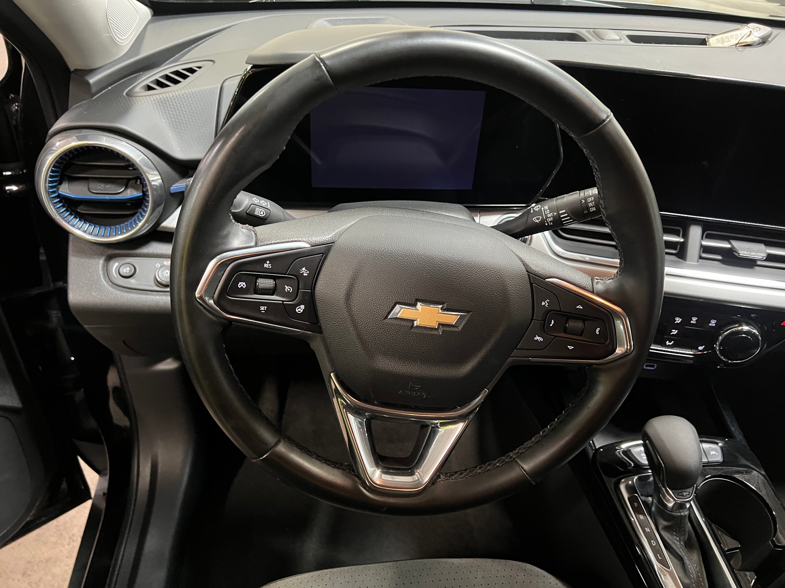 Thumbnail: 2025 Chevrolet Trax - 5