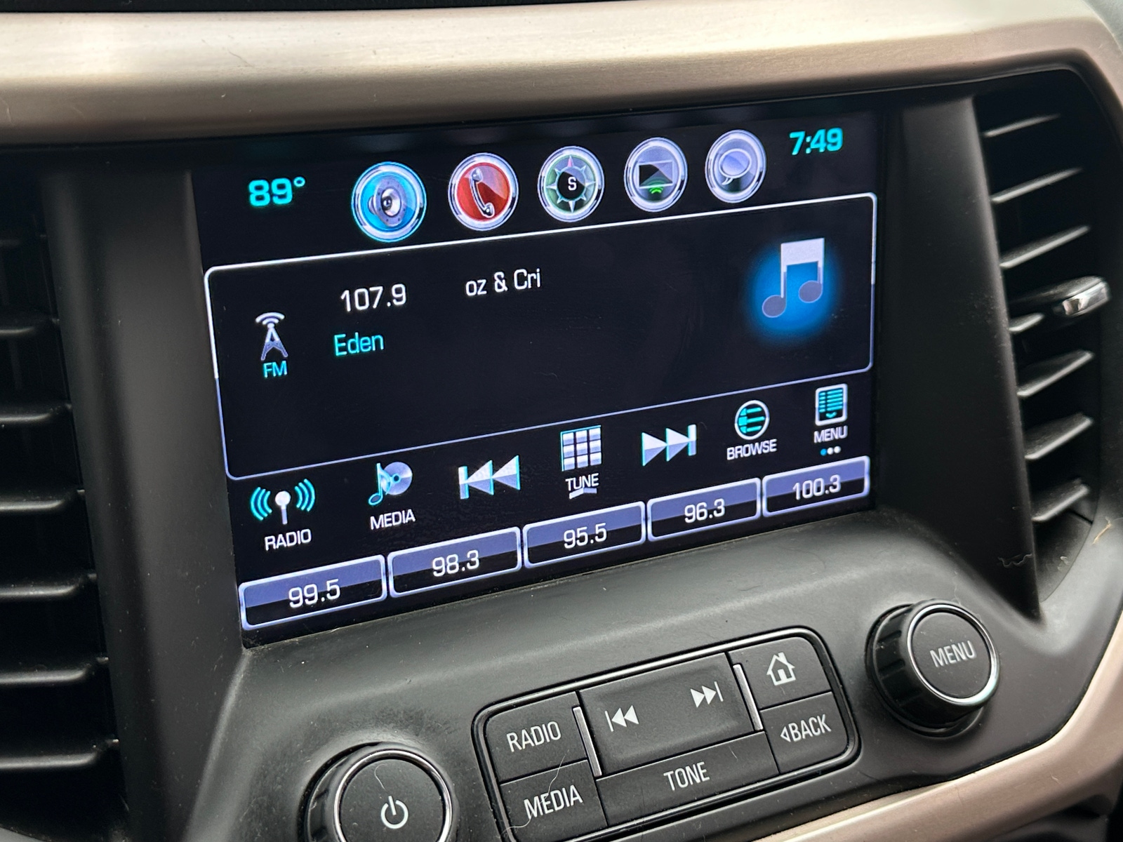 Thumbnail: 2018 GMC Acadia - 3