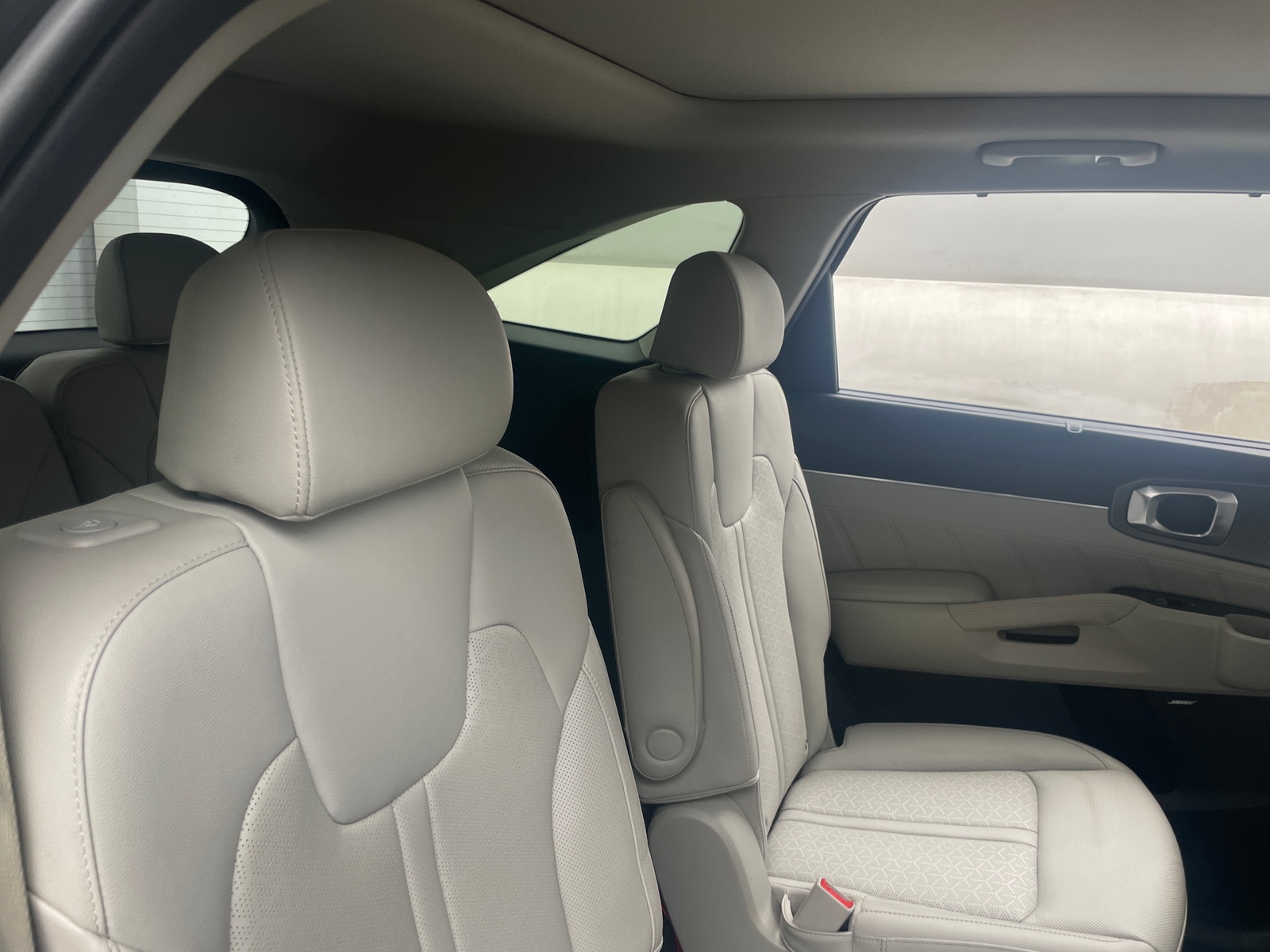 Thumbnail: 2023 Kia Sorento - 5