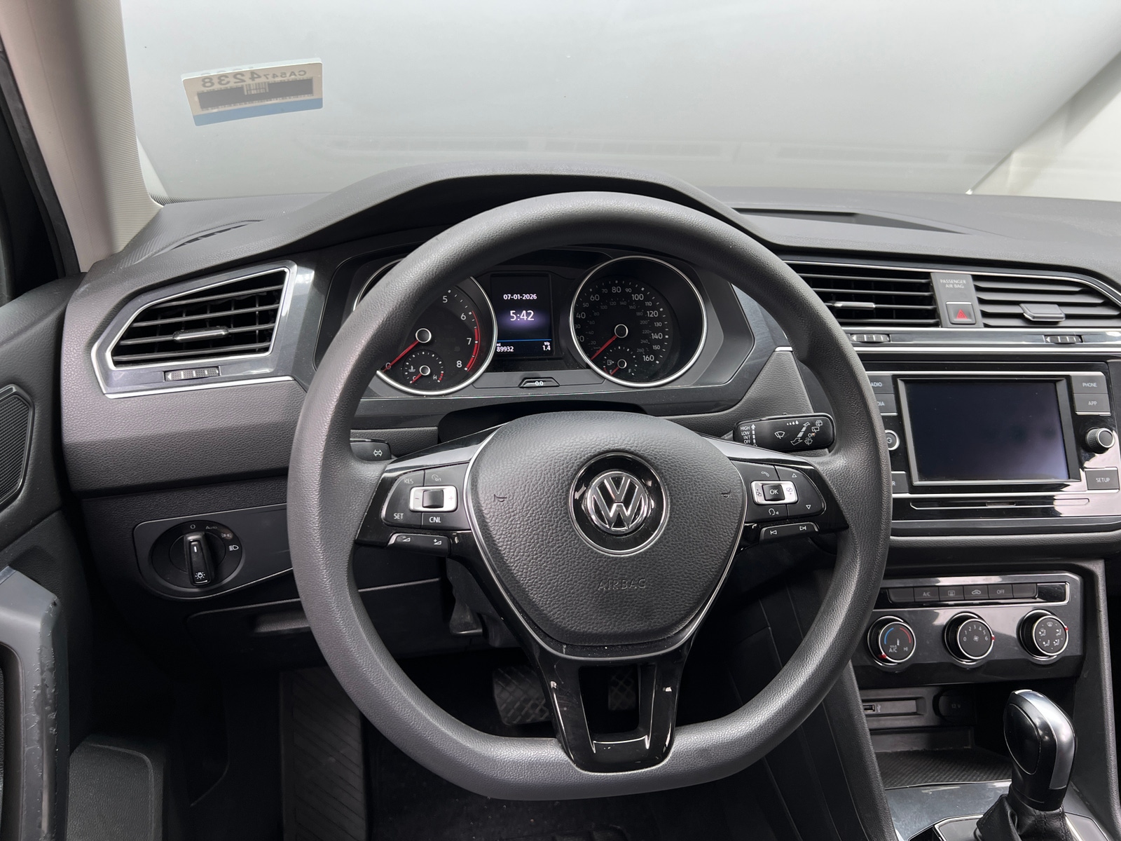 Thumbnail: 2018 Volkswagen Tiguan - 5