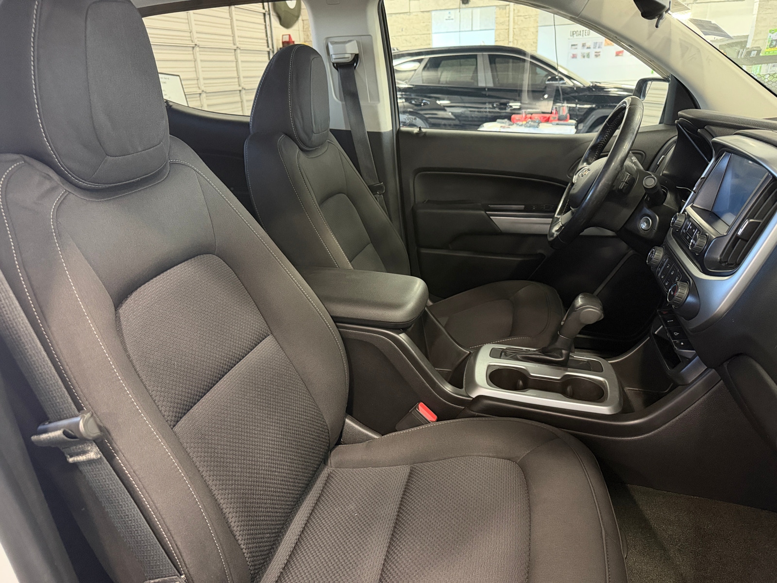 Thumbnail: 2016 Chevrolet Colorado - 2