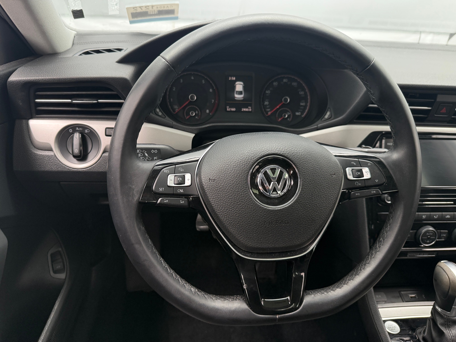 Thumbnail: 2020 Volkswagen Passat - 4