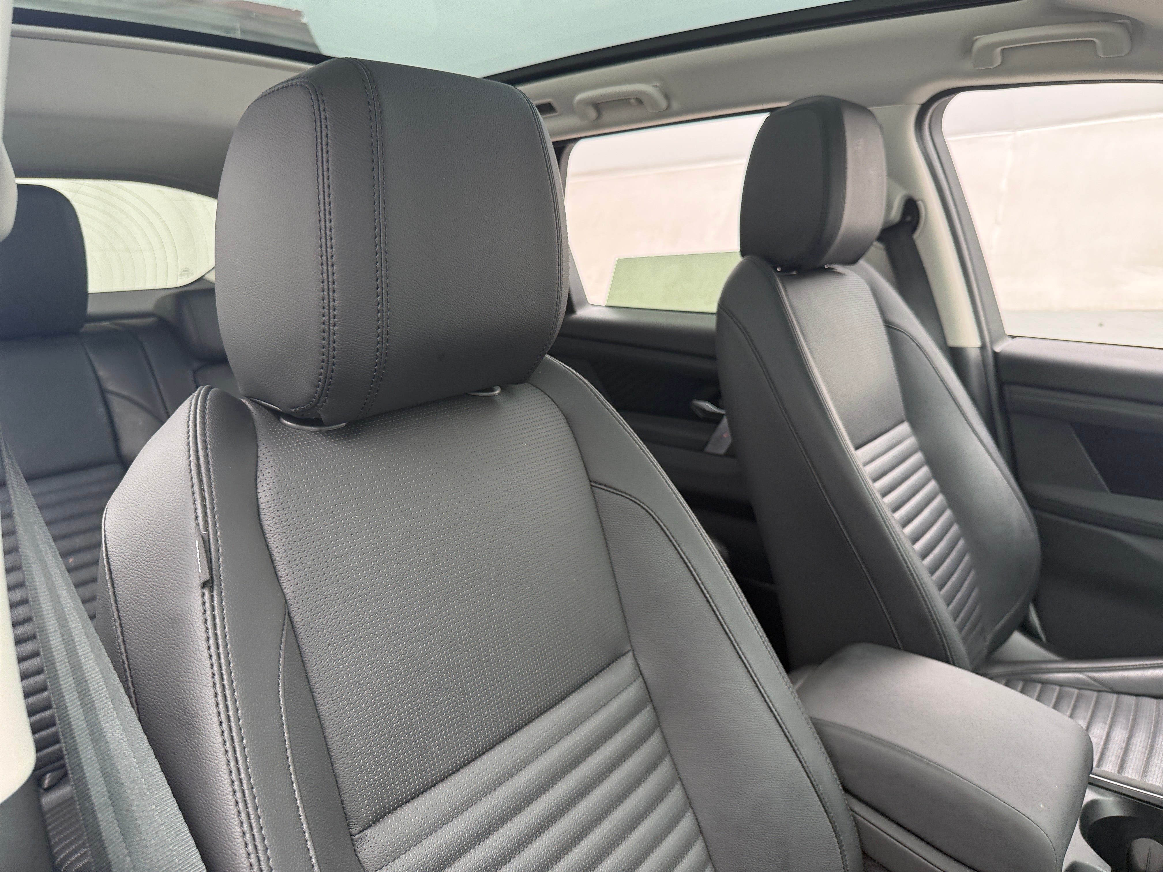 2025 Land Rover Discovery Sport