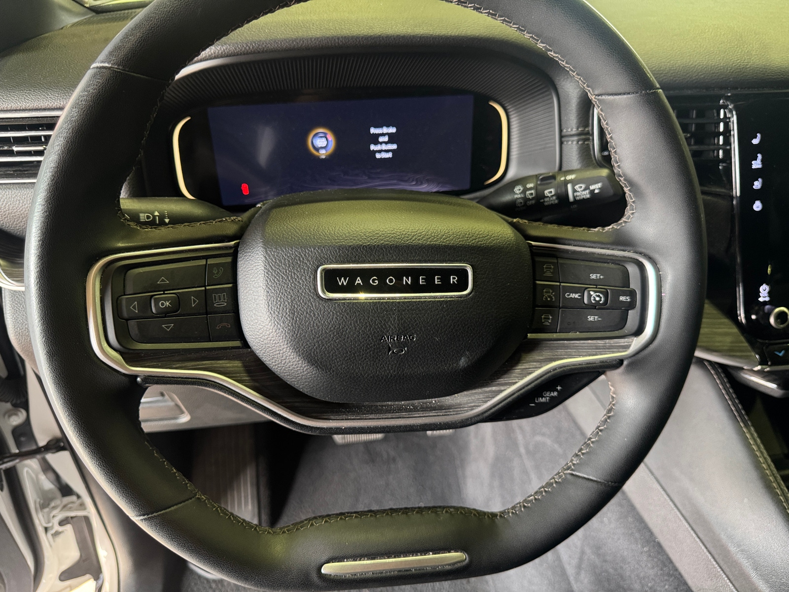 Thumbnail: 2024 Jeep Wagoneer - 4
