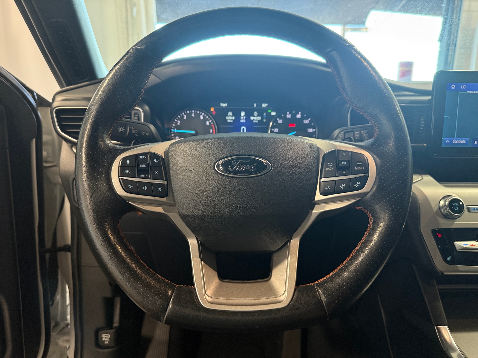 Thumbnail: 2022 Ford Explorer - 5