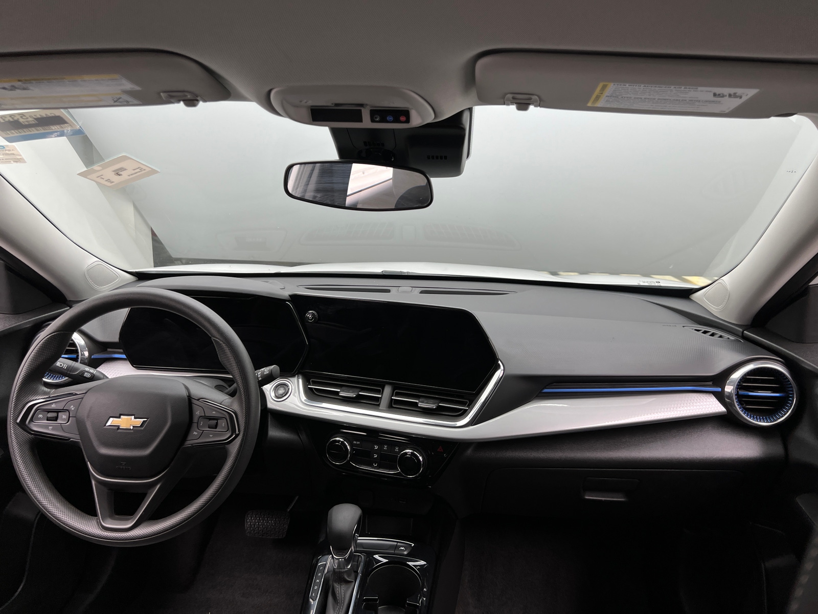 Thumbnail: 2025 Chevrolet Trax - 3
