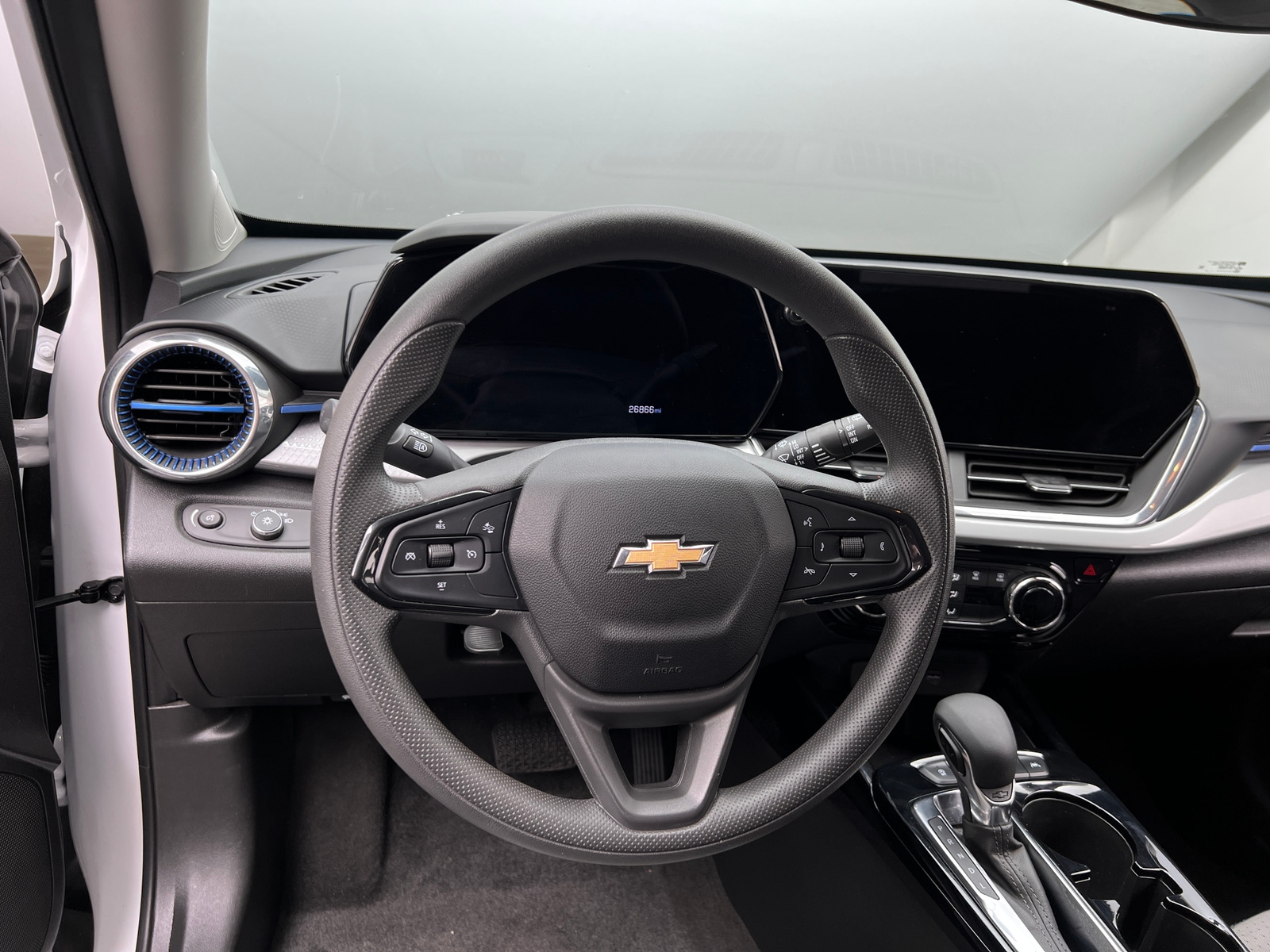 Thumbnail: 2025 Chevrolet Trax - 5