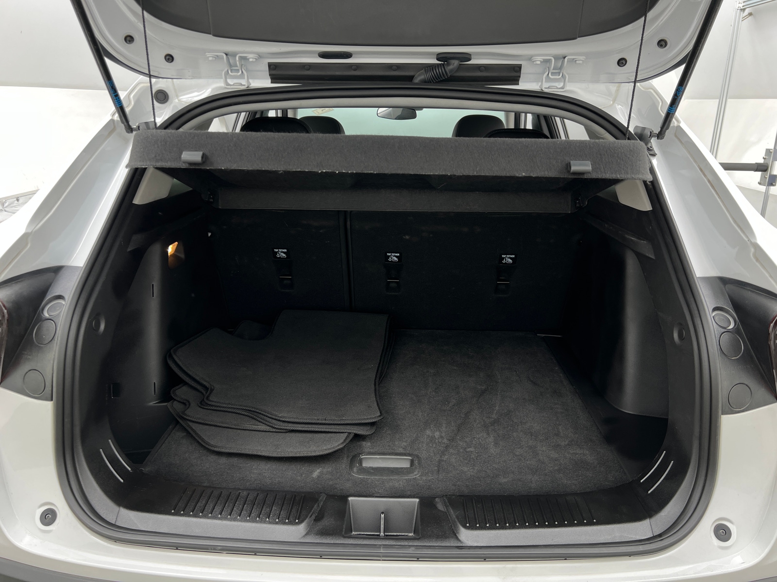 Thumbnail: 2025 Chevrolet Trax - 7
