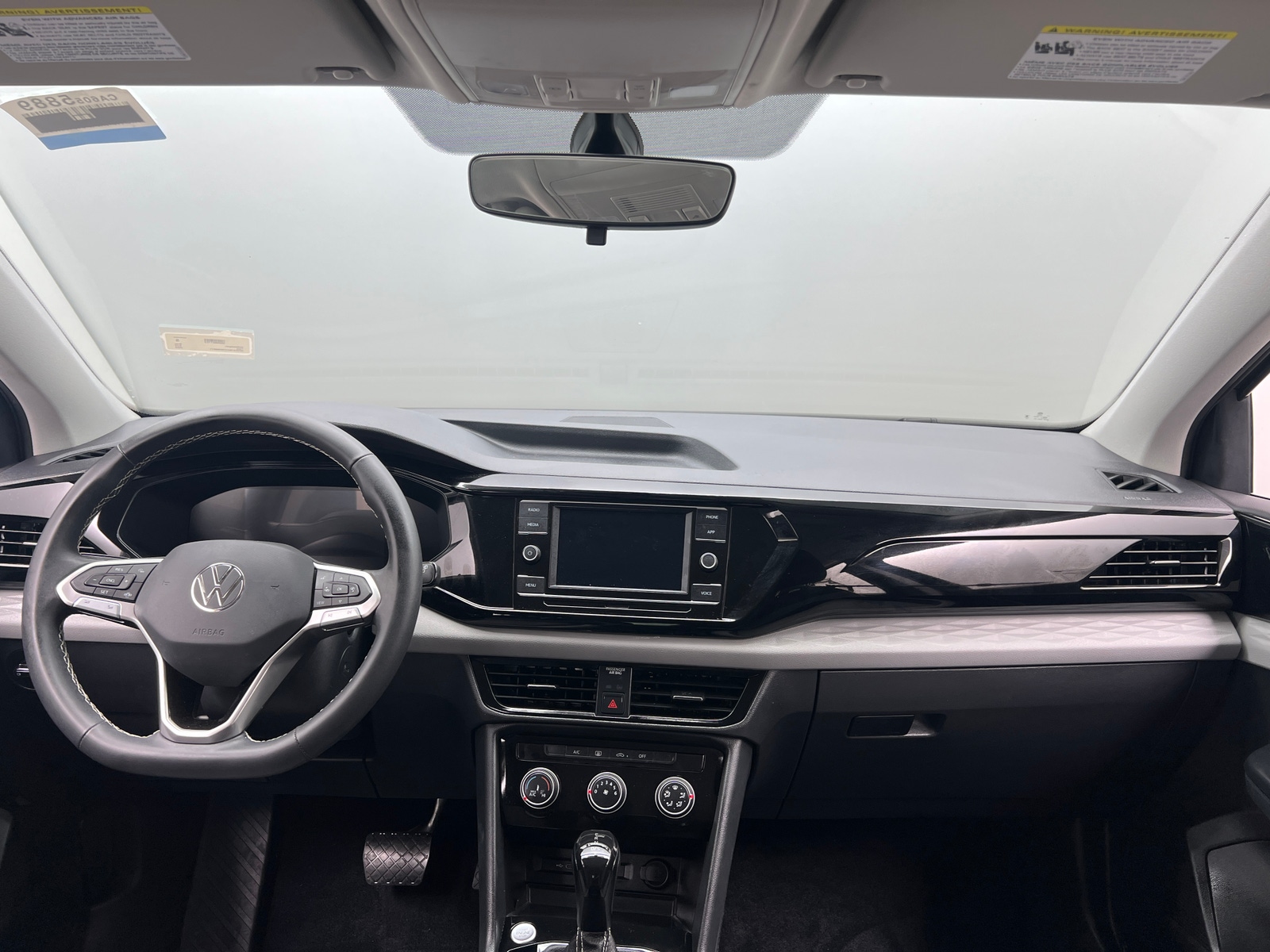Thumbnail: 2023 Volkswagen Taos - 3