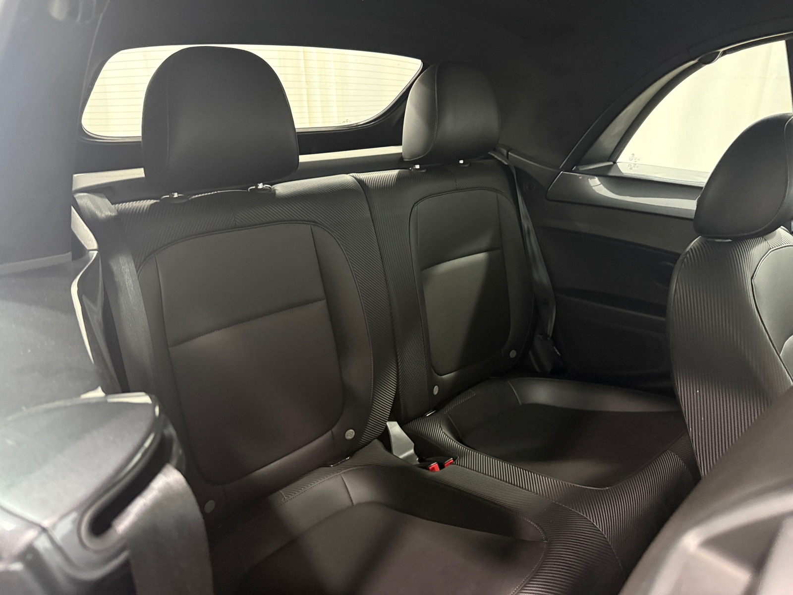 Thumbnail: 2014 Volkswagen Beetle - 5