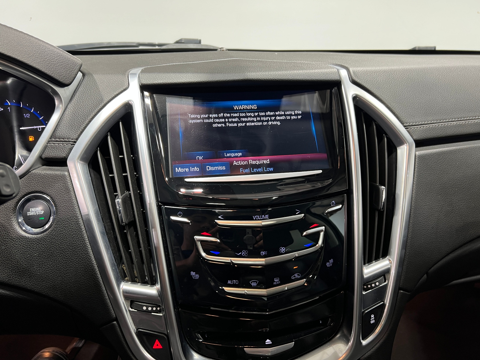 Thumbnail: 2015 Cadillac SRX - 3