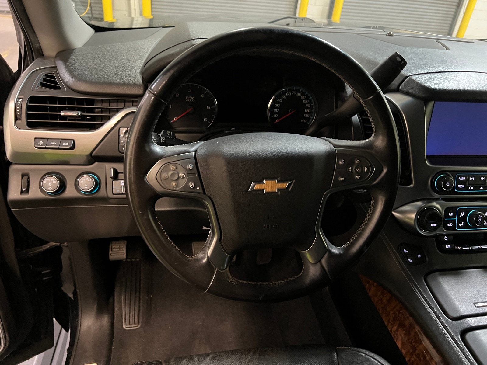 Thumbnail: 2020 Chevrolet Tahoe - 4