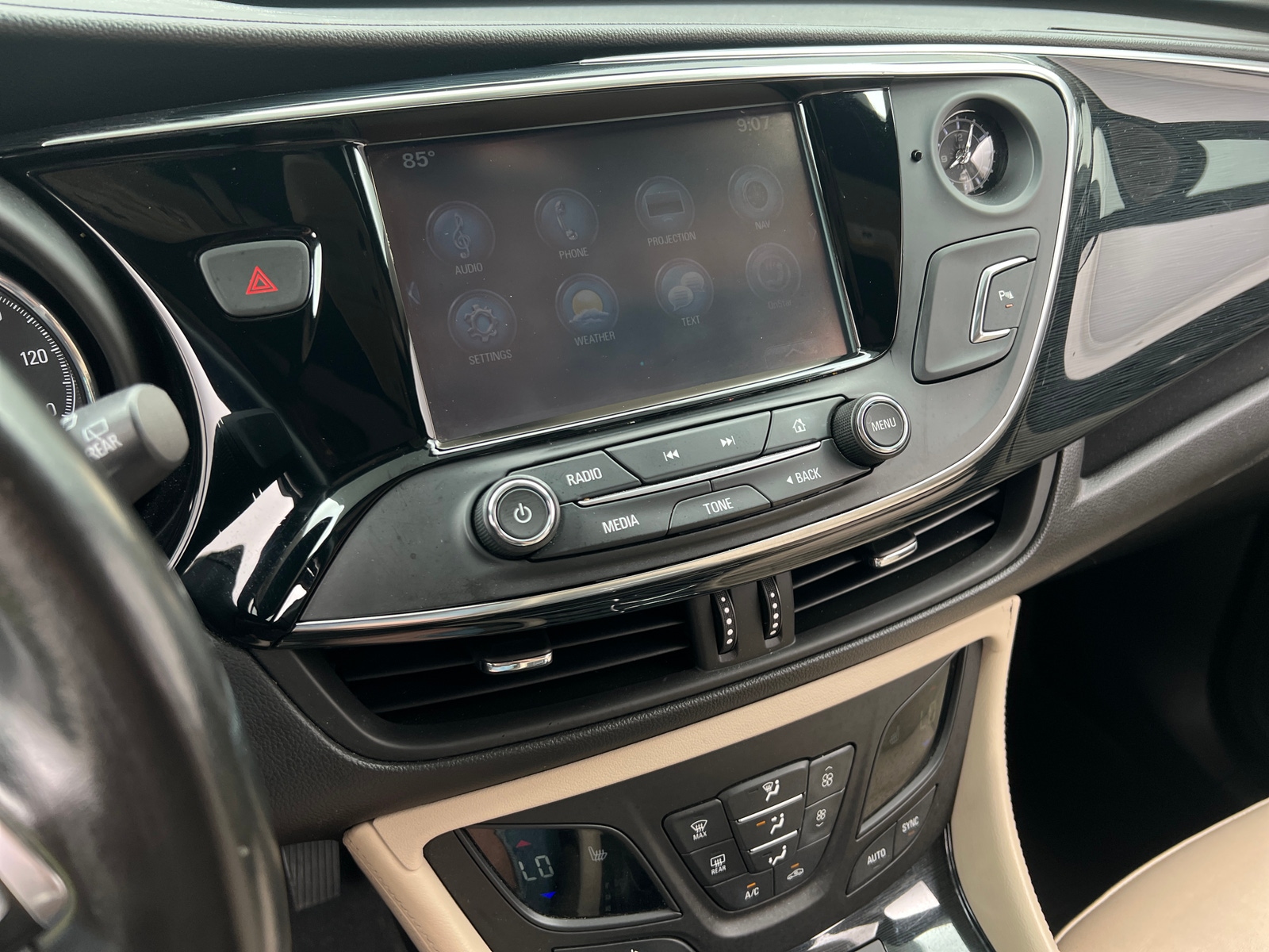 Thumbnail: 2017 Buick Envision - 3