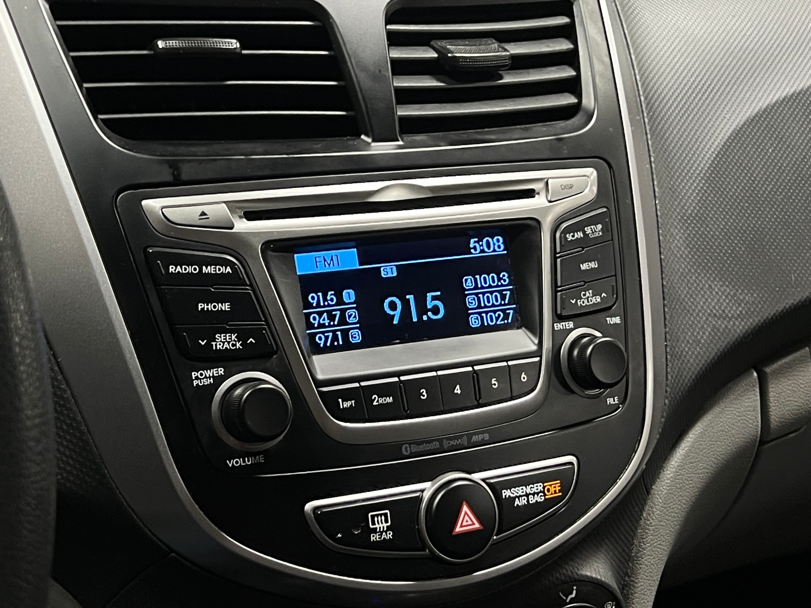Thumbnail: 2015 Hyundai Accent - 4