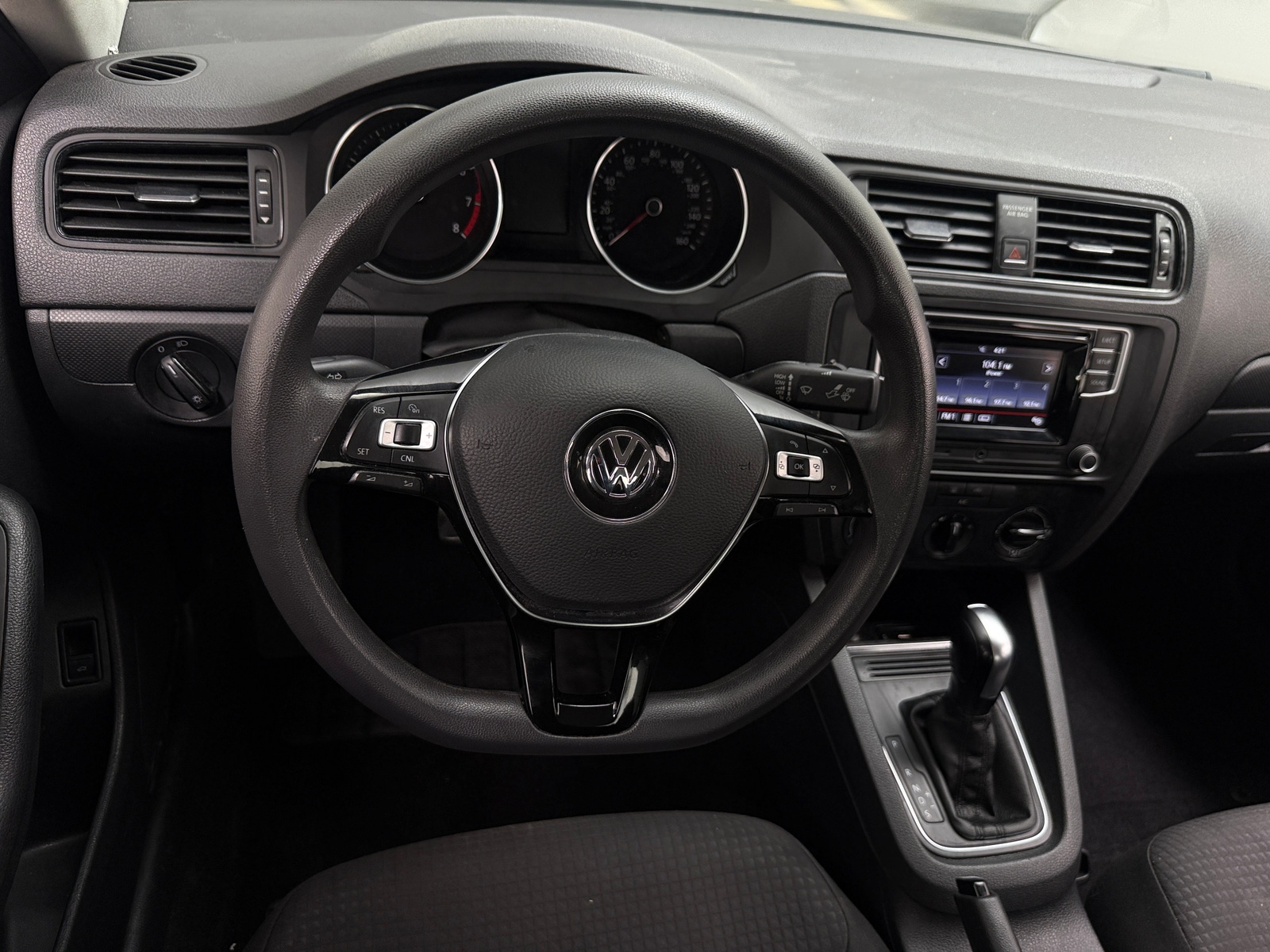 Thumbnail: 2016 Volkswagen Jetta - 5