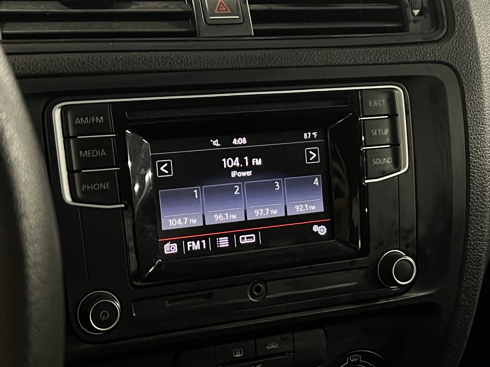 Thumbnail: 2016 Volkswagen Jetta - 4