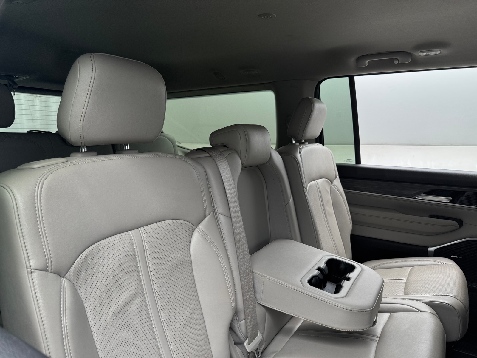 Thumbnail: 2024 Jeep Wagoneer - 5