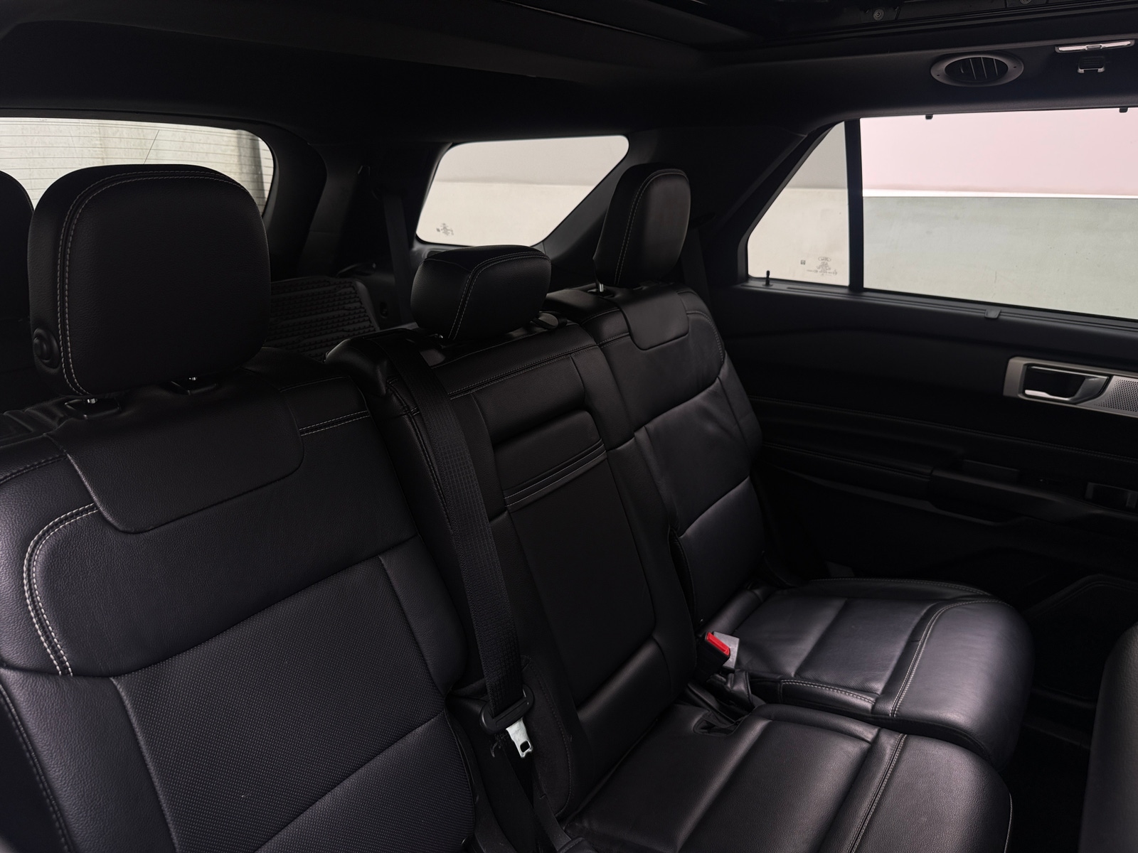 Thumbnail: 2020 Ford Explorer - 5