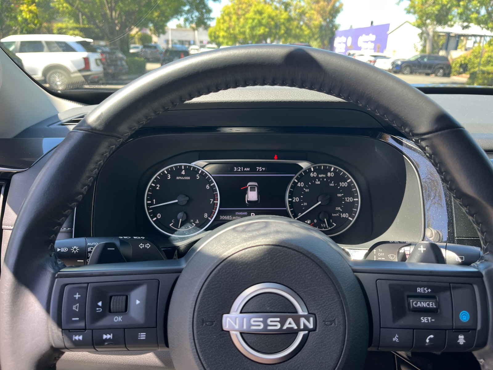 Thumbnail: 2025 Nissan Pathfinder - 4