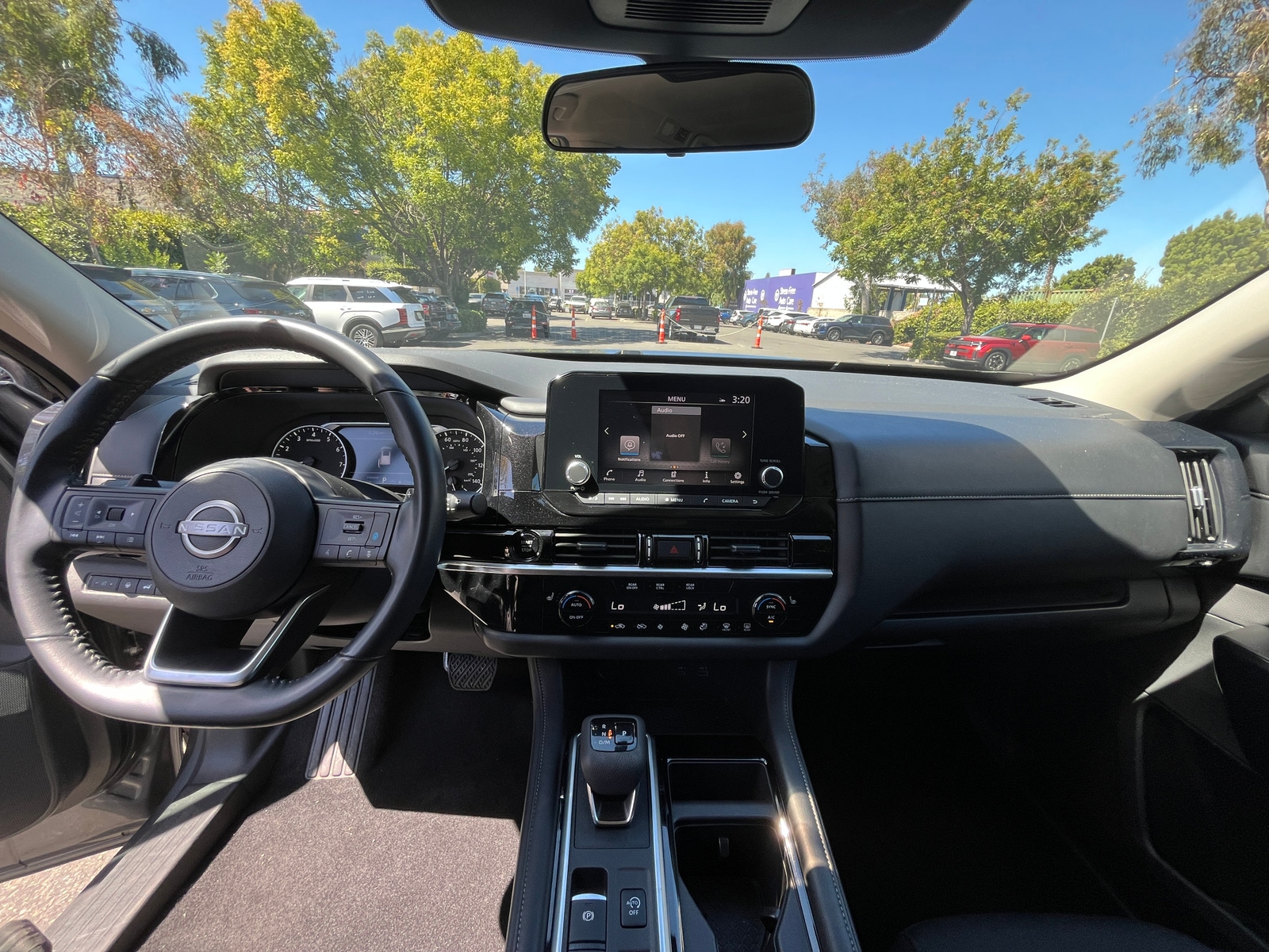 Thumbnail: 2025 Nissan Pathfinder - 3