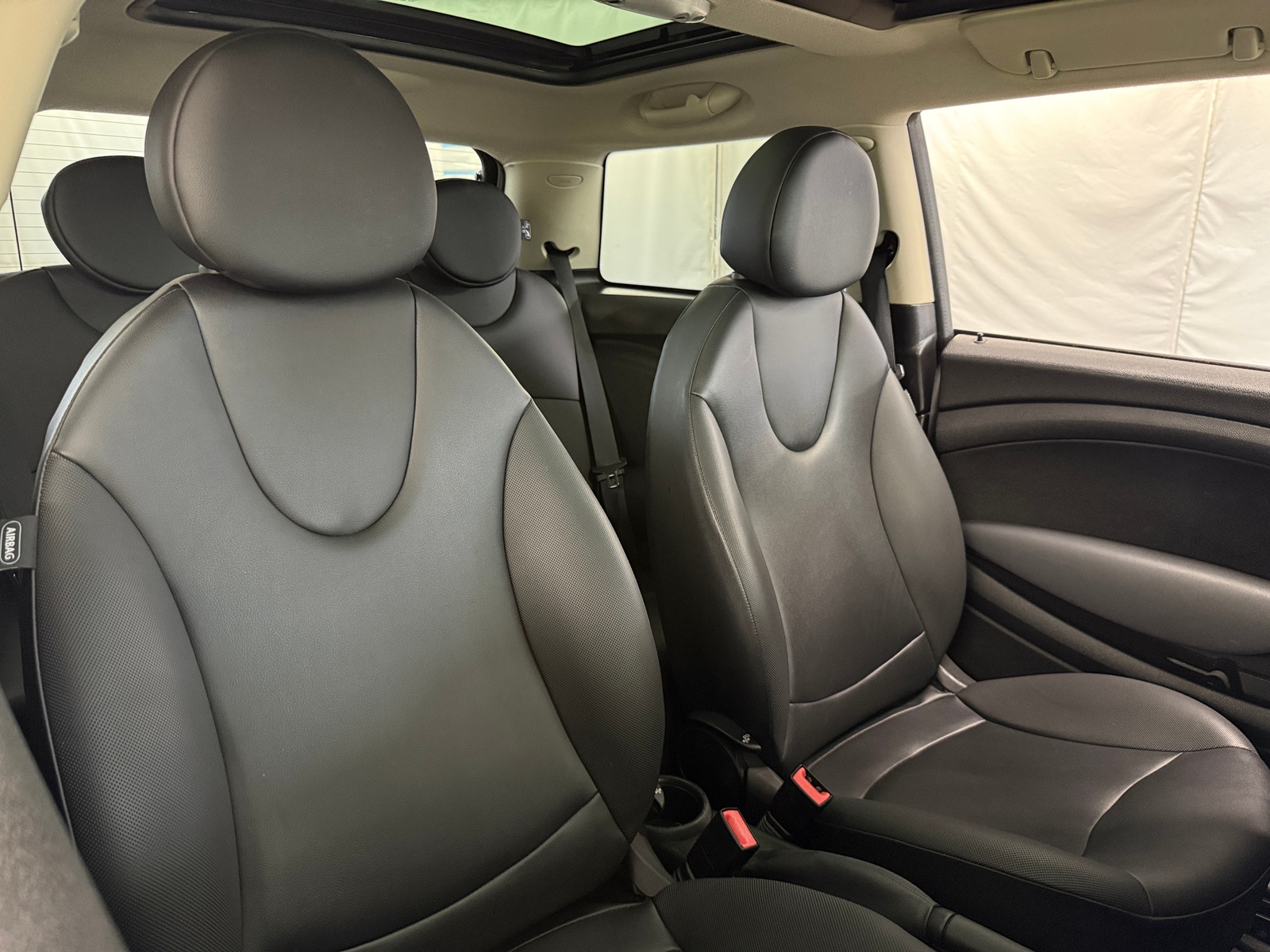 Thumbnail: 2012 MINI Cooper Hardtop - 2