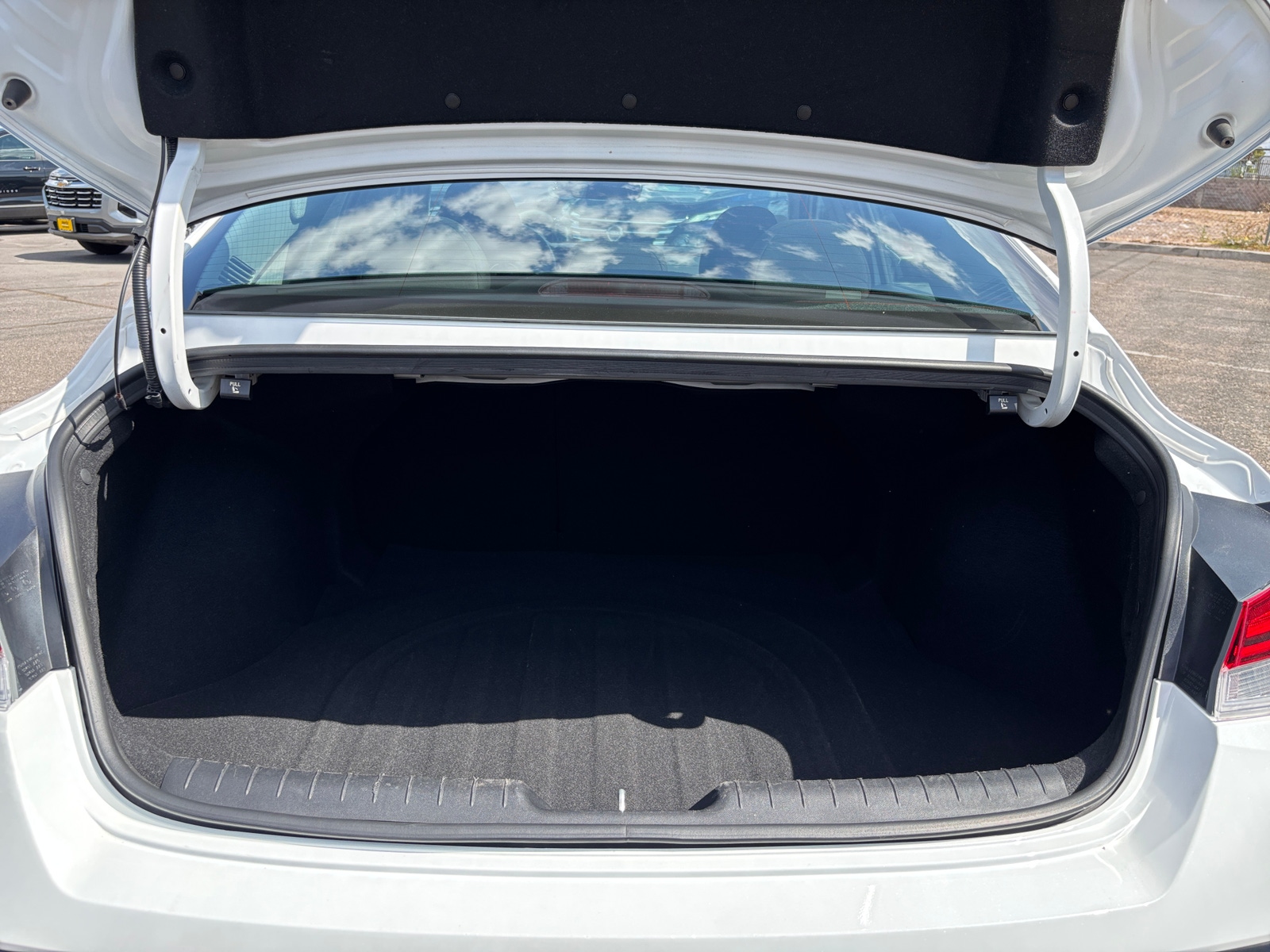 Thumbnail: 2025 Hyundai Elantra - 6