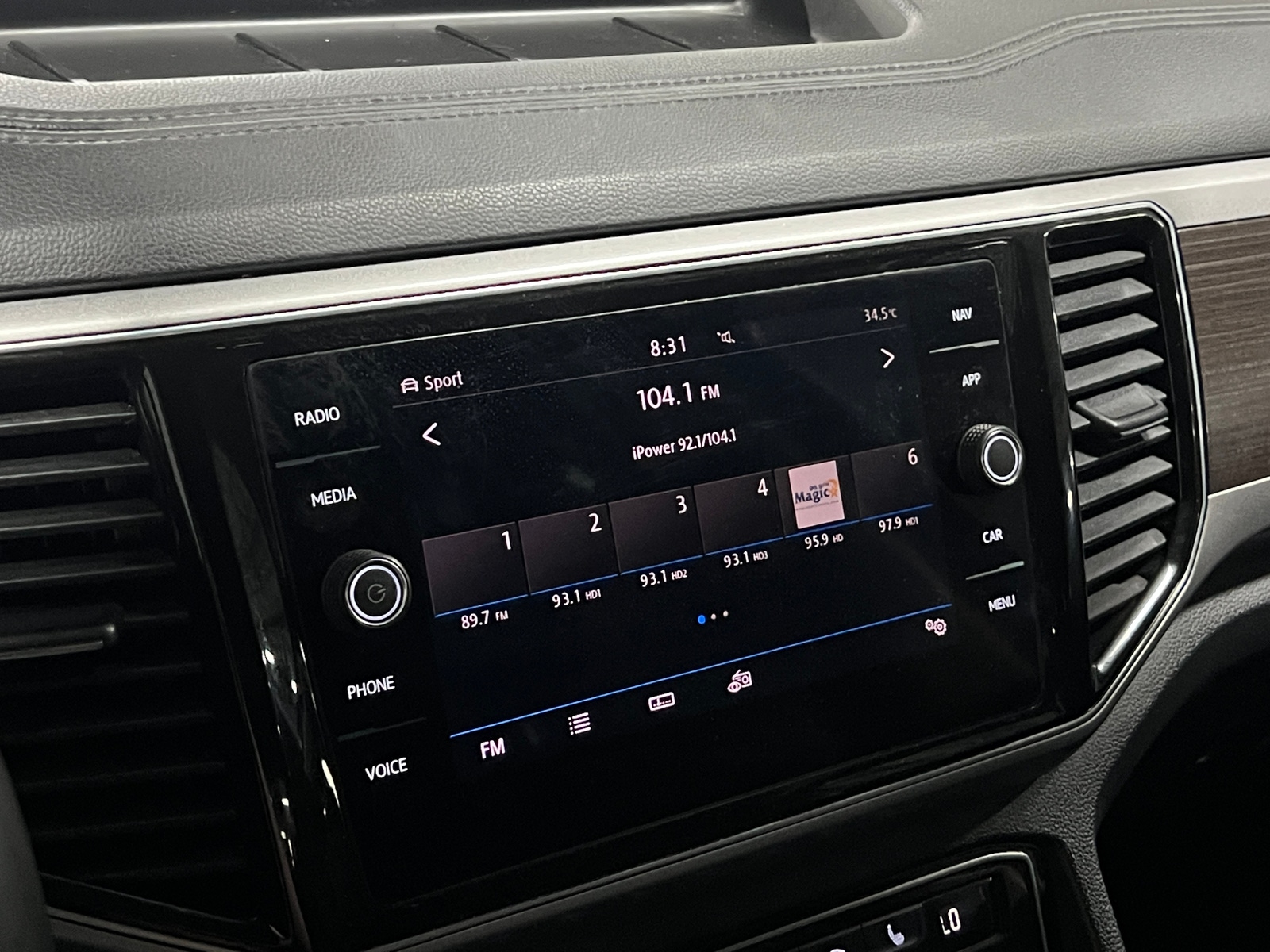 Thumbnail: 2019 Volkswagen Atlas - 3