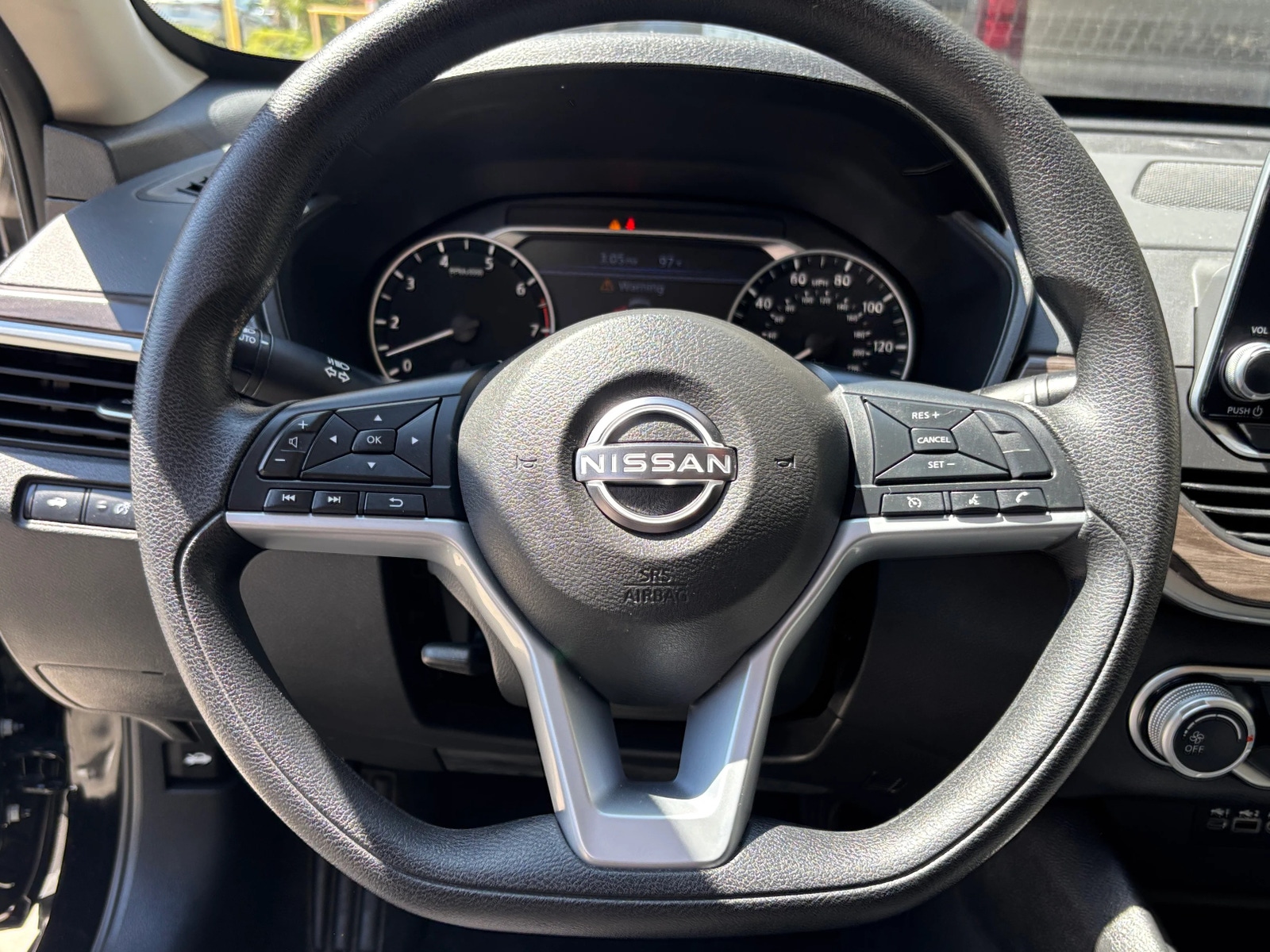 Thumbnail: 2025 Nissan Altima - 5