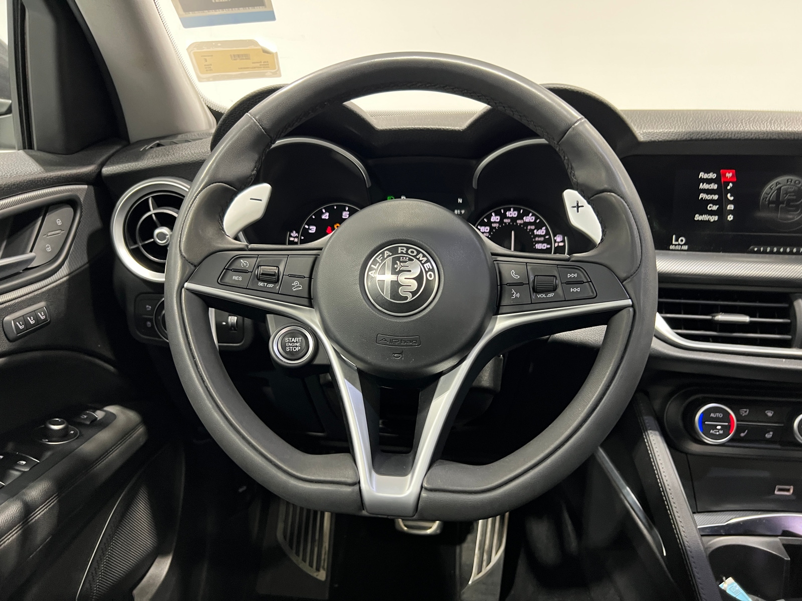 Thumbnail: 2018 Alfa Romeo Stelvio - 4