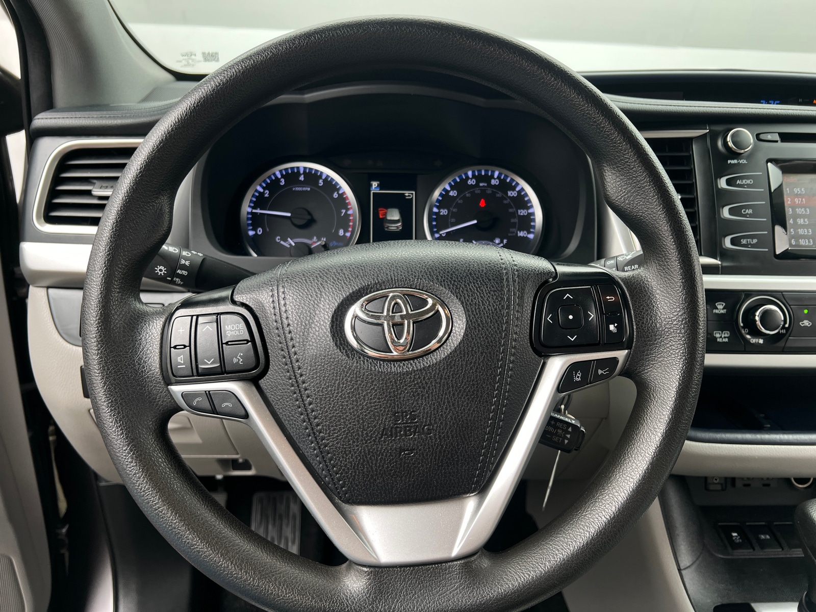 Thumbnail: 2019 Toyota Highlander - 5