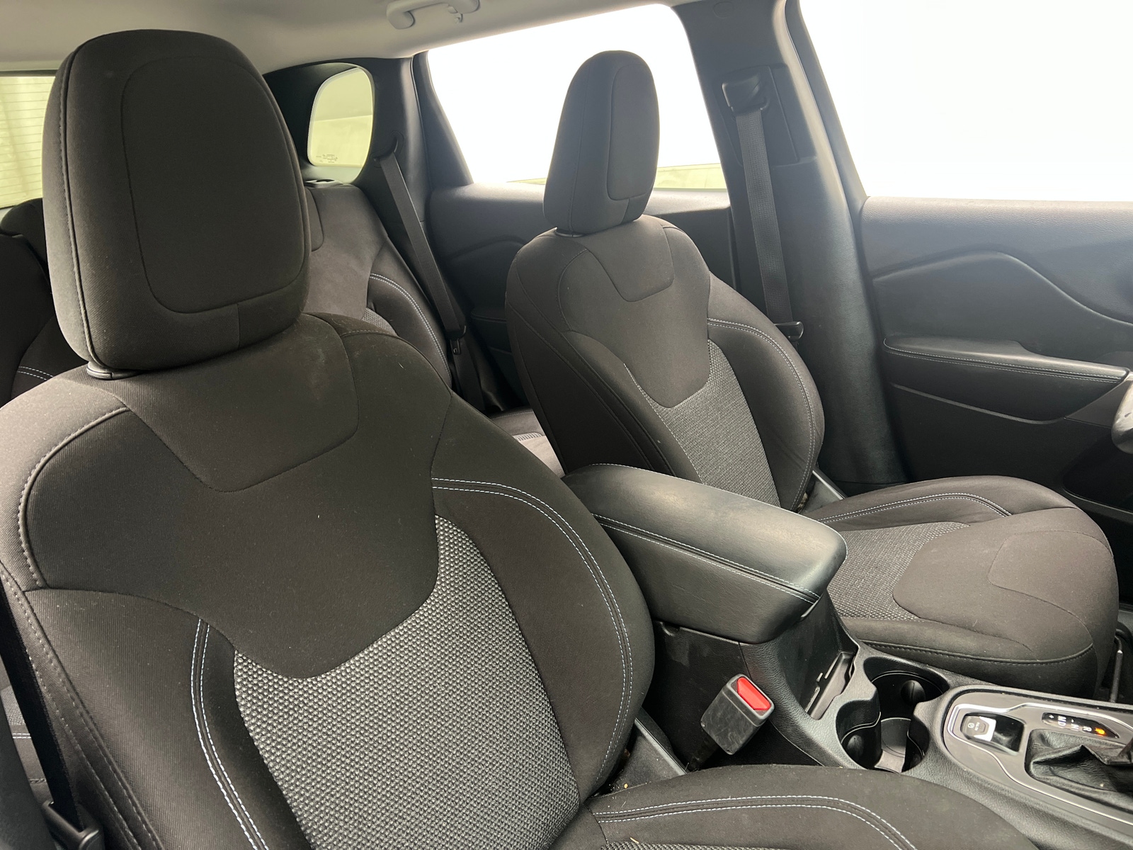 Thumbnail: 2020 Jeep Cherokee - 2