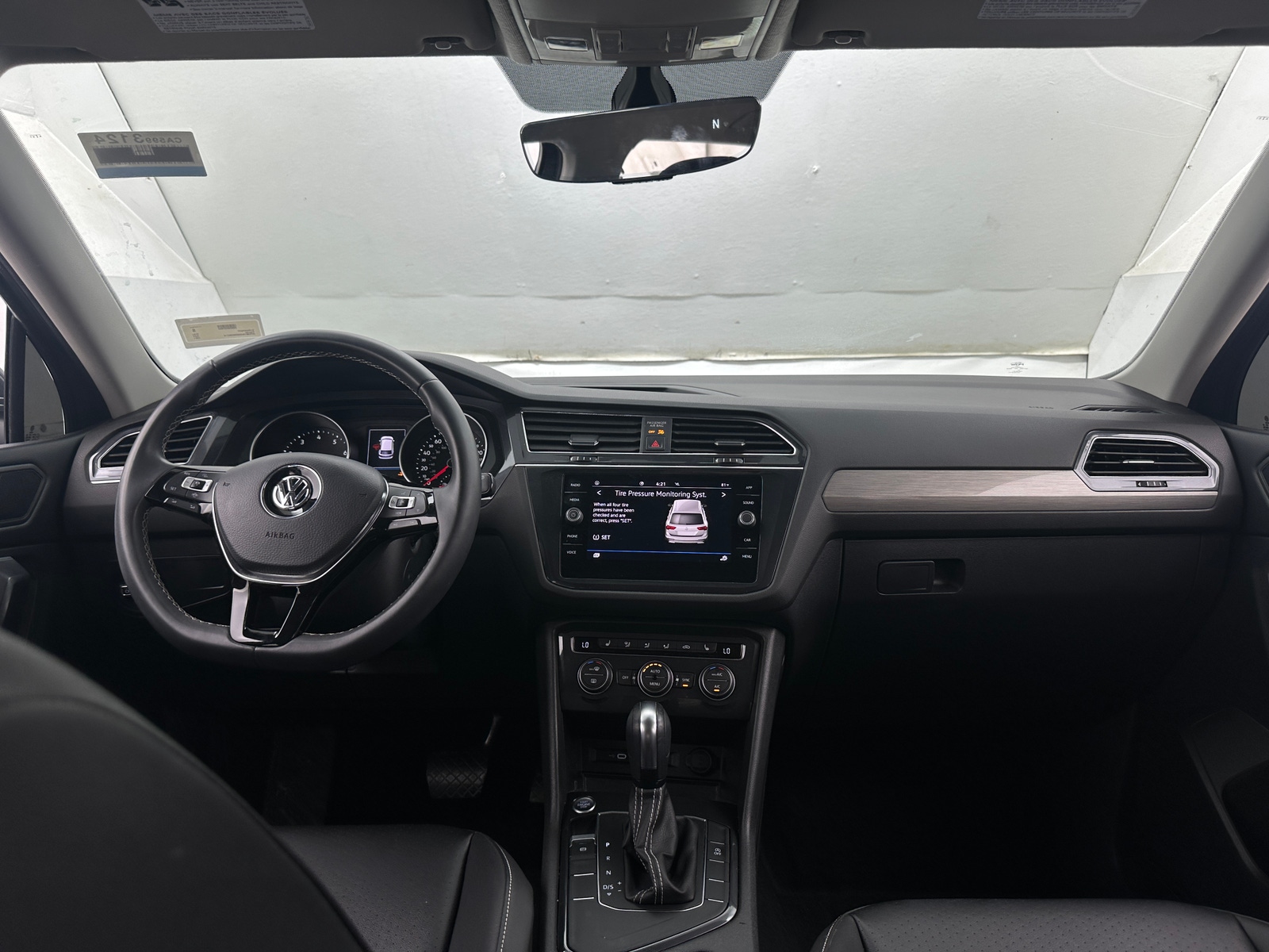 Thumbnail: 2021 Volkswagen Tiguan - 2