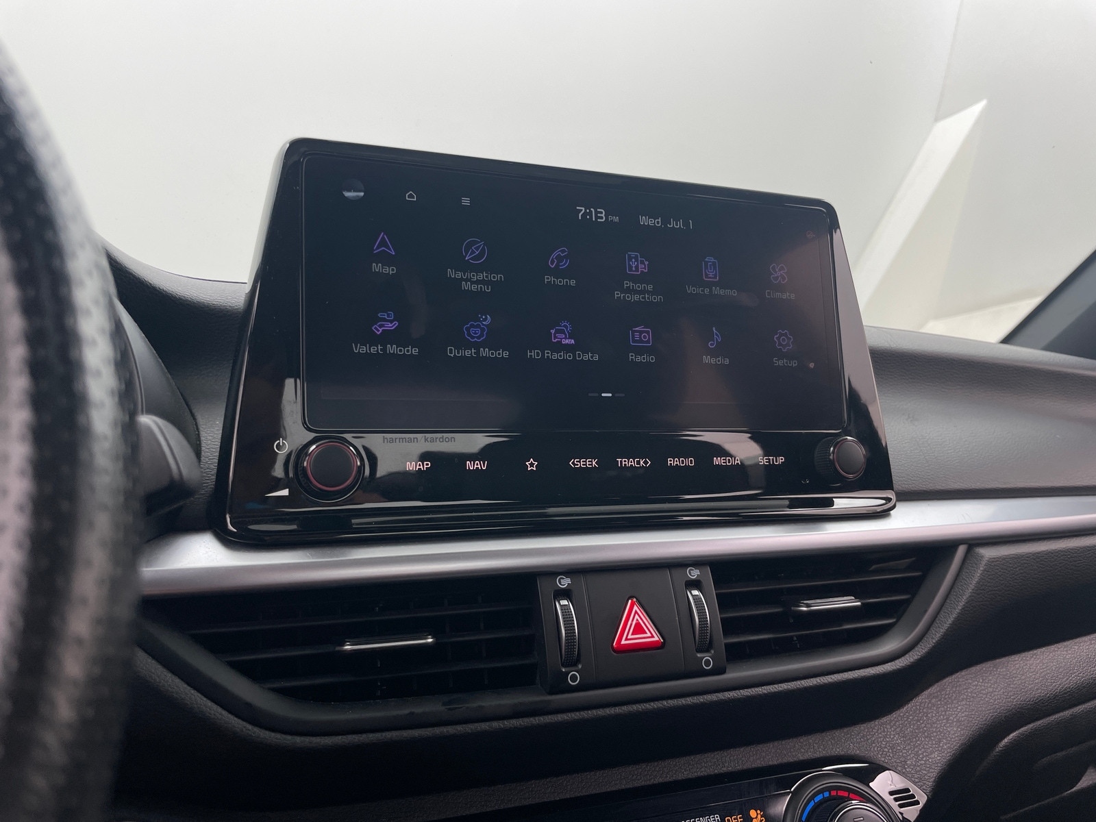 Thumbnail: 2023 Kia Forte - 4