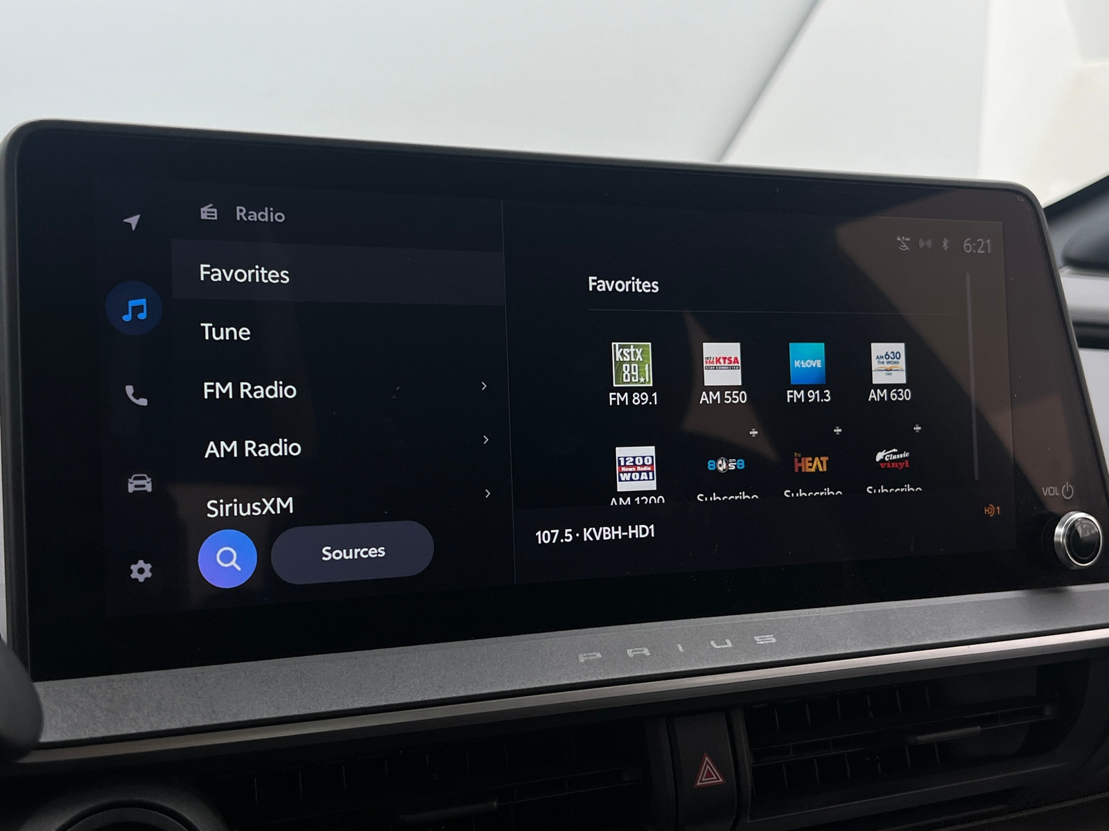 Thumbnail: 2024 Toyota Prius - 3