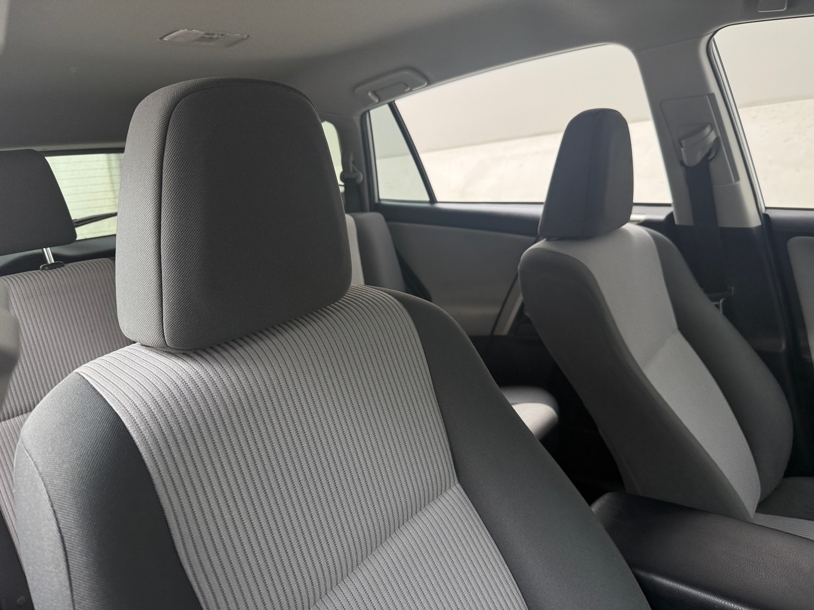Thumbnail: 2014 Toyota RAV4 - 2