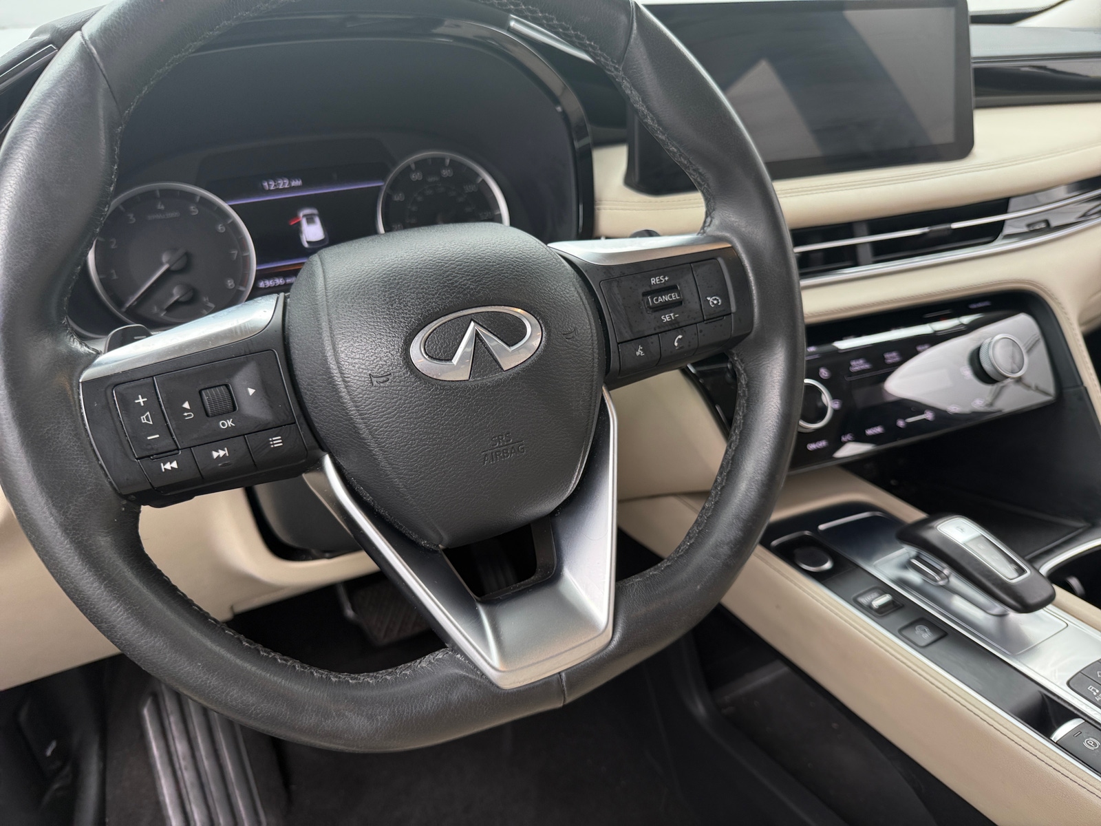 Thumbnail: 2023 INFINITI QX60 - 4