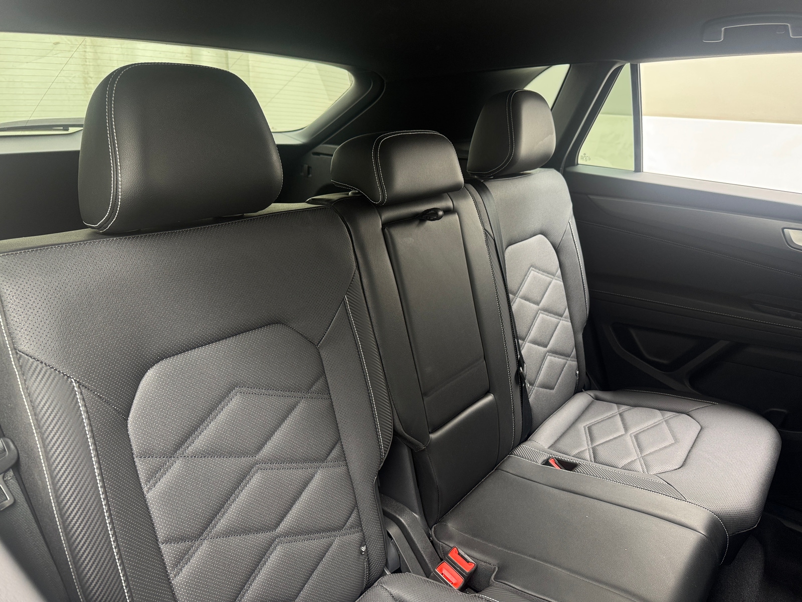 Thumbnail: 2024 Volkswagen Atlas - 5