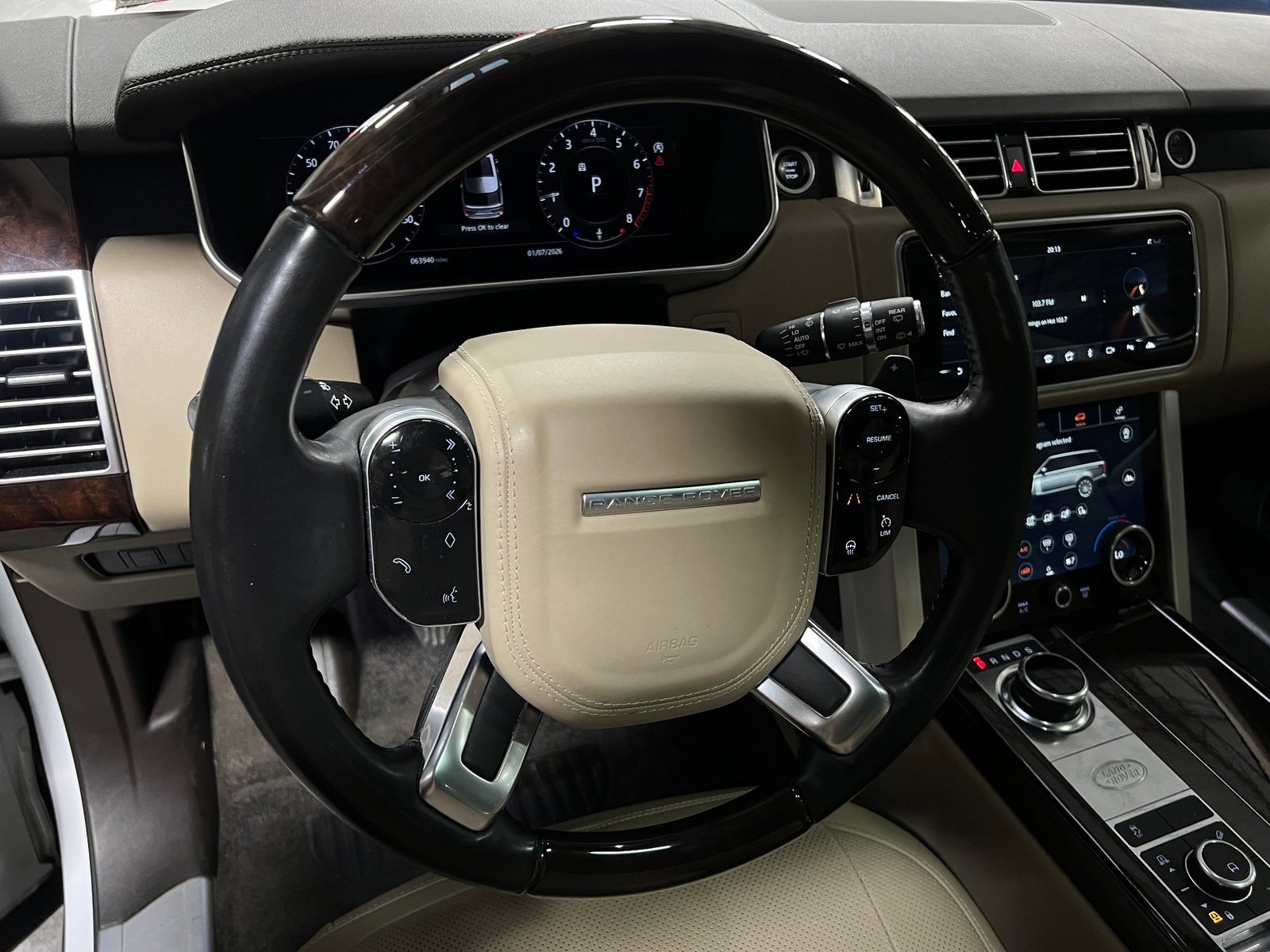 Thumbnail: 2020 Land Rover Range Rover - 4