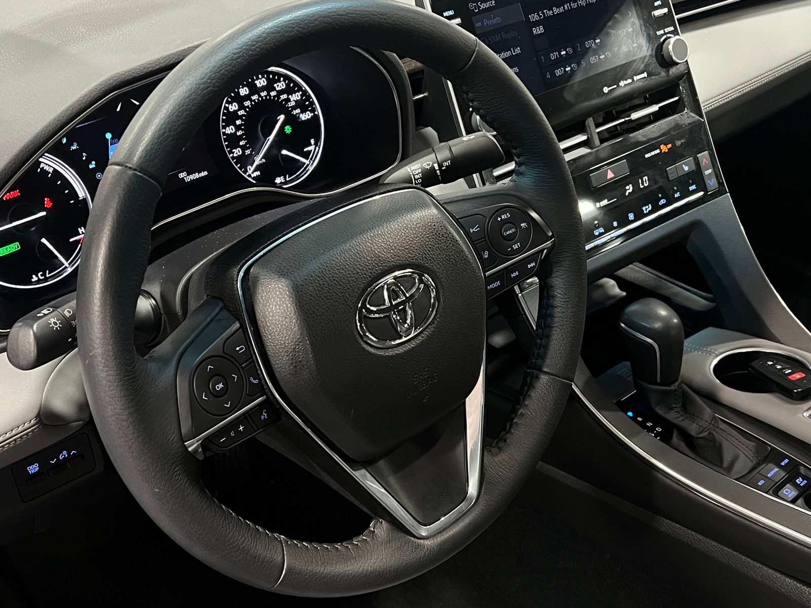 Thumbnail: 2022 Toyota Avalon - 4