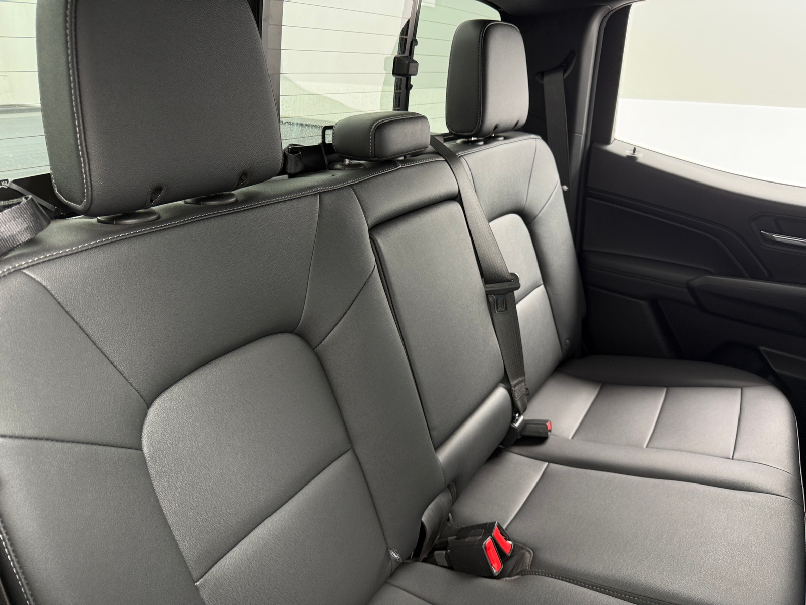 Thumbnail: 2024 Chevrolet Colorado - 6