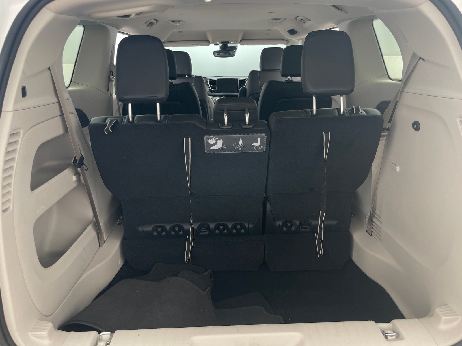 Thumbnail: 2021 Chrysler Pacifica - 6