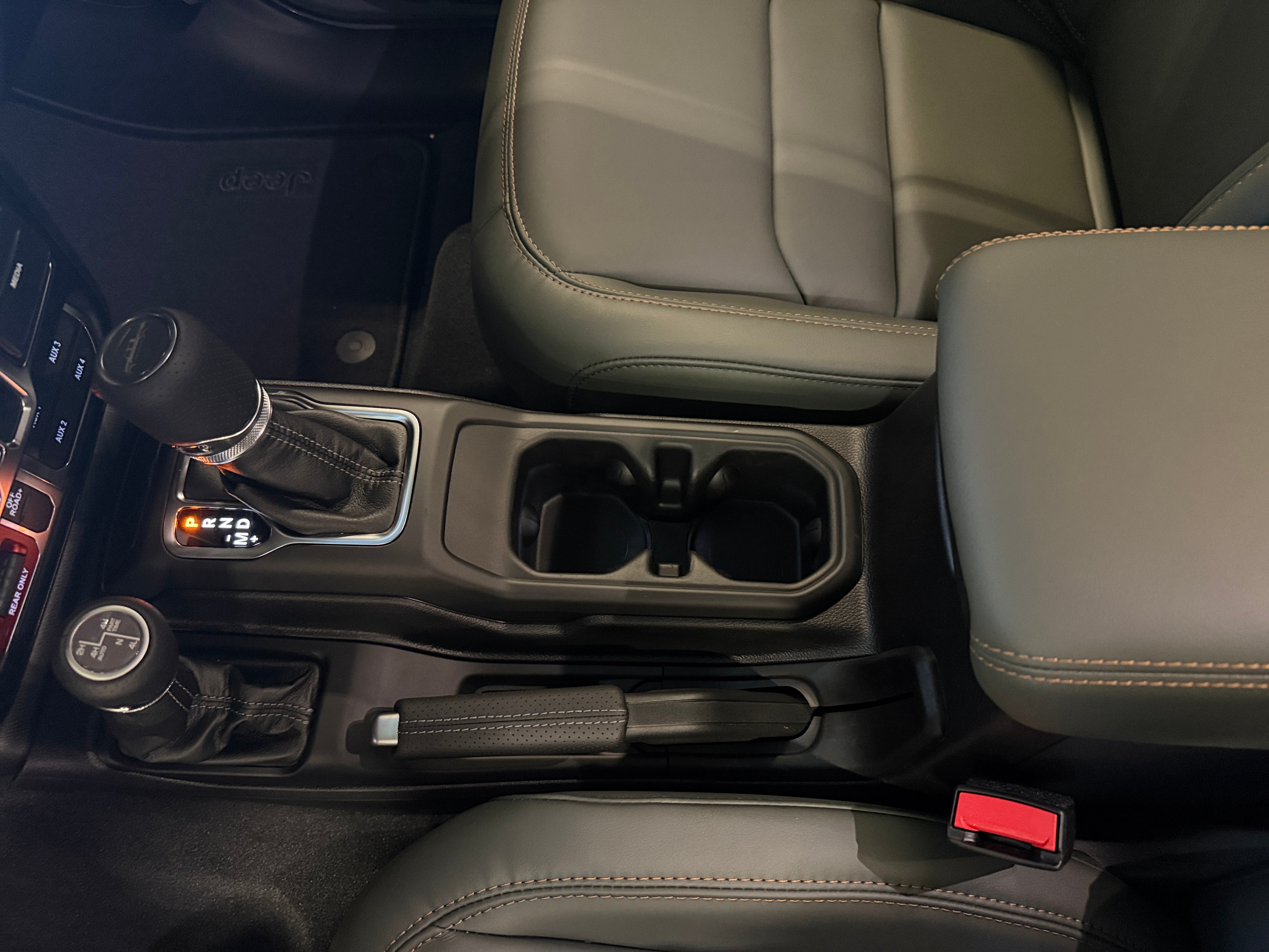 2026 Jeep Gladiator Mojave X - Photo 8
