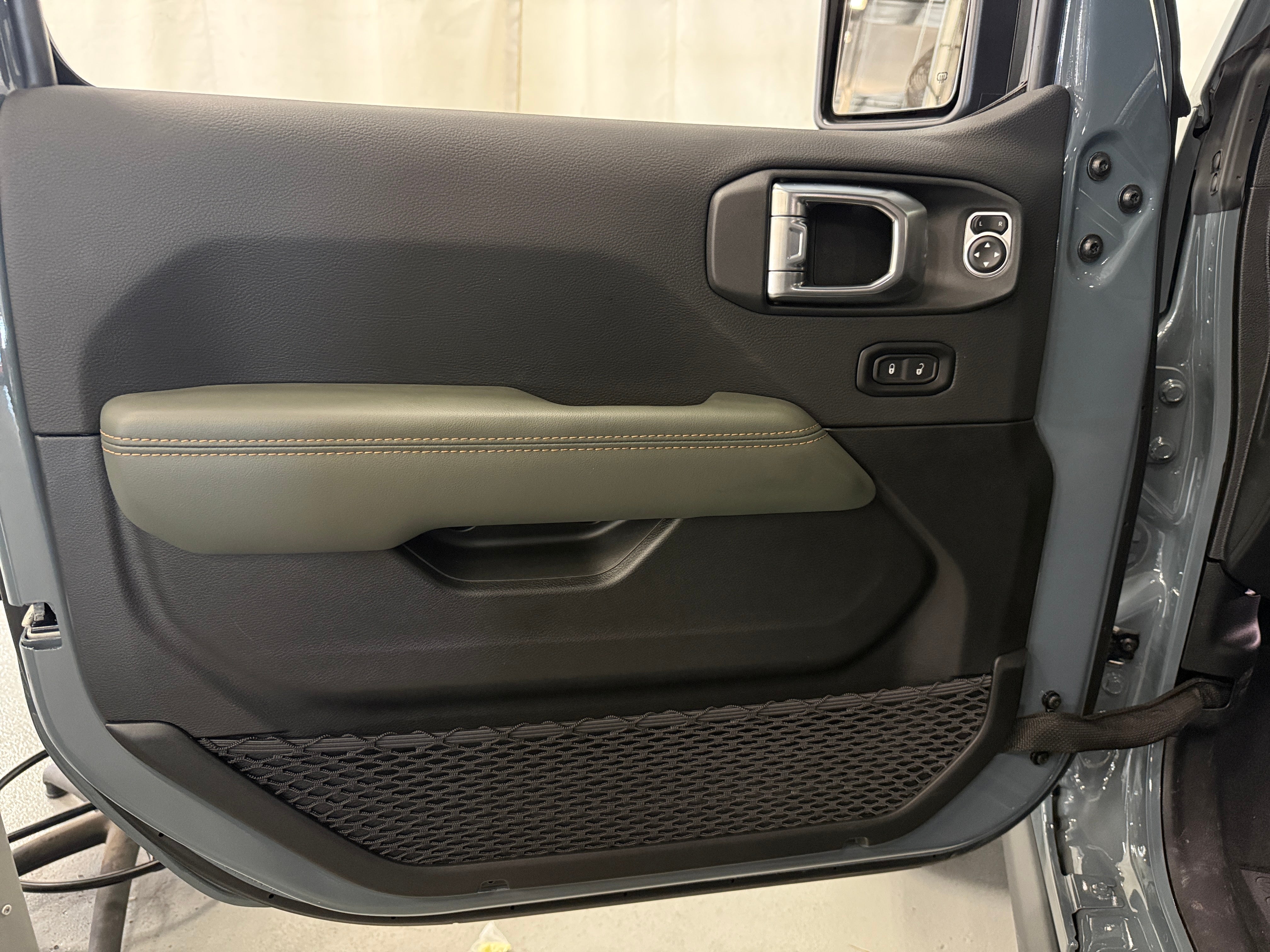 2026 Jeep Gladiator Mojave X - Photo 12