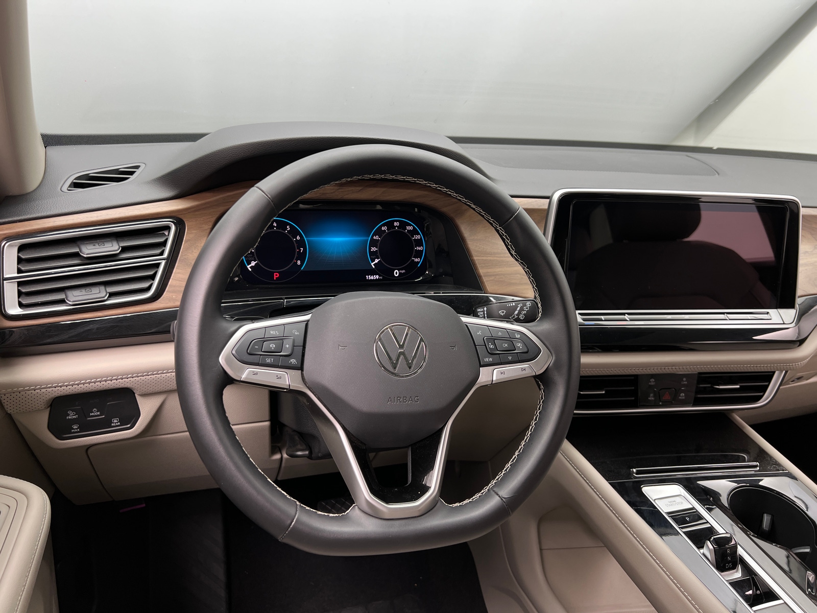 Thumbnail: 2026 Volkswagen Atlas - 4