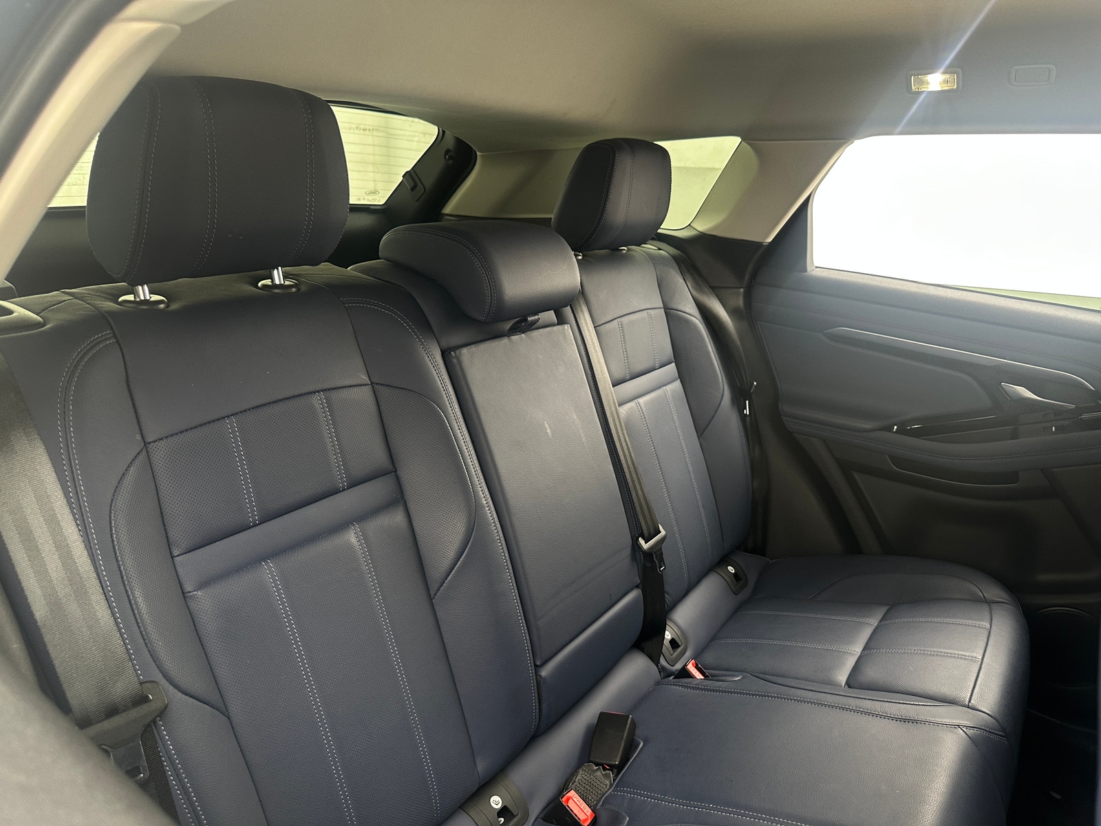 Thumbnail: 2020 Land Rover Range Rover Evoque - 5