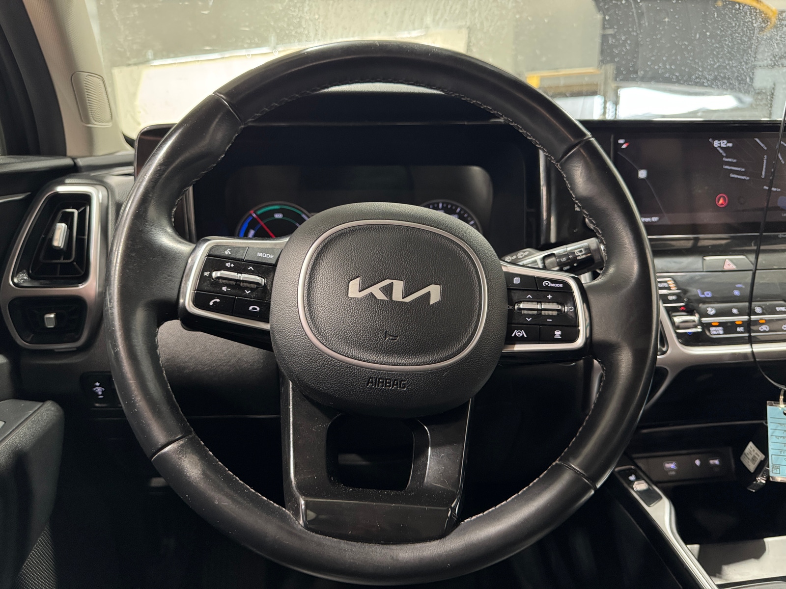 Thumbnail: 2022 Kia Sorento - 4
